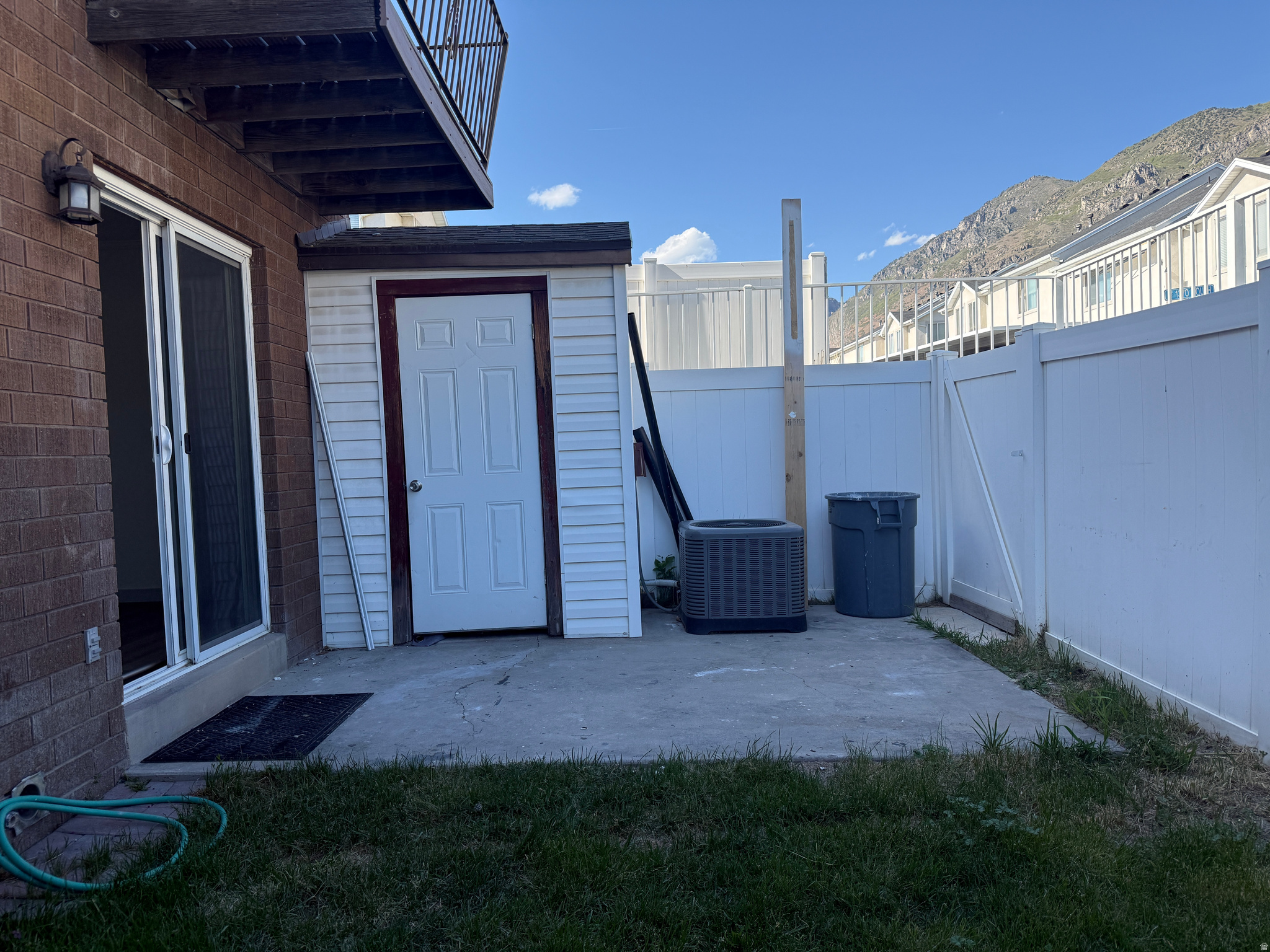 DEERHAVEN - Residential Lease
