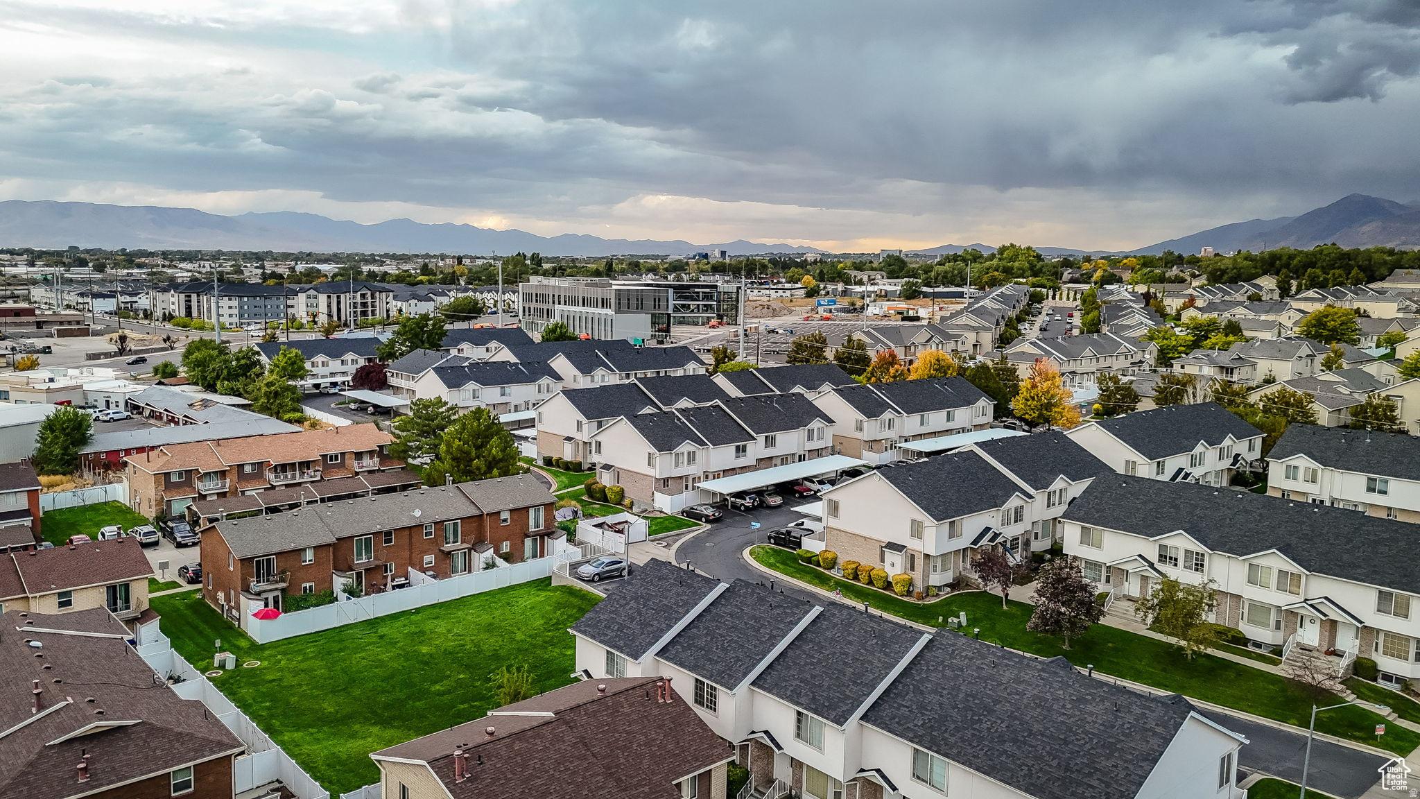 DEERHAVEN - Residential Lease