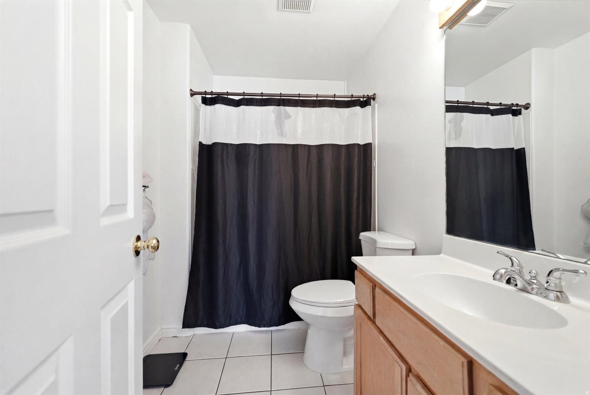 ABBY CONDO - Residential
