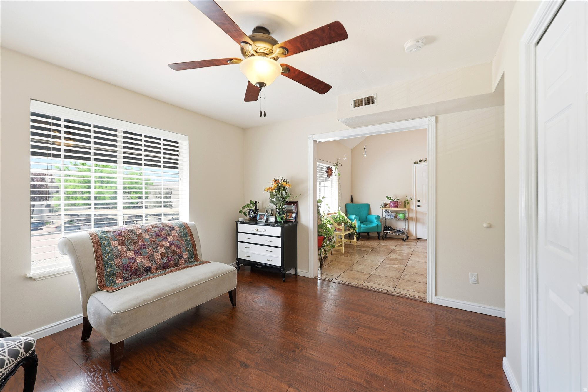 ABBY CONDO - Residential