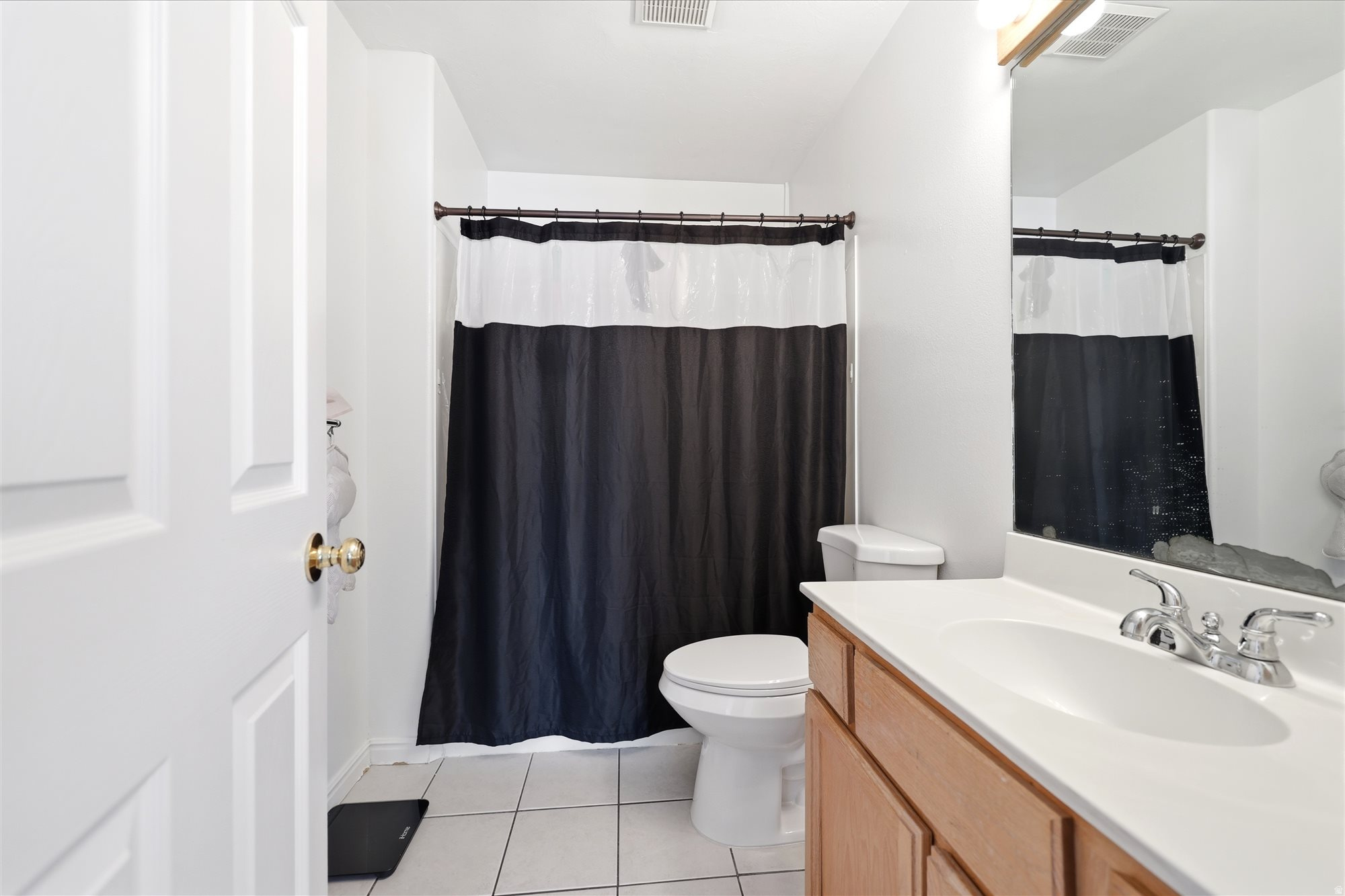 ABBY CONDO - Residential