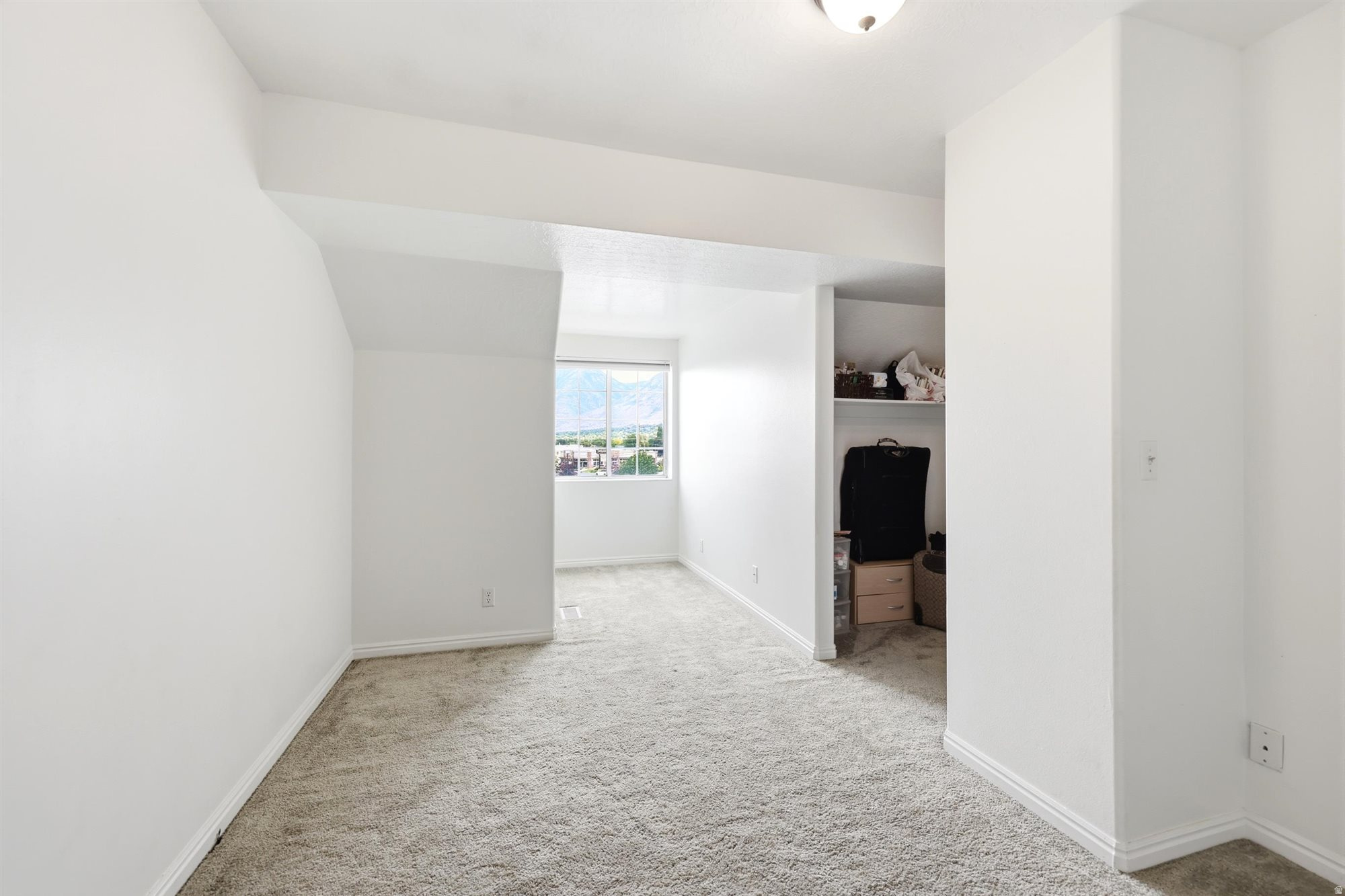 ABBY CONDO - Residential