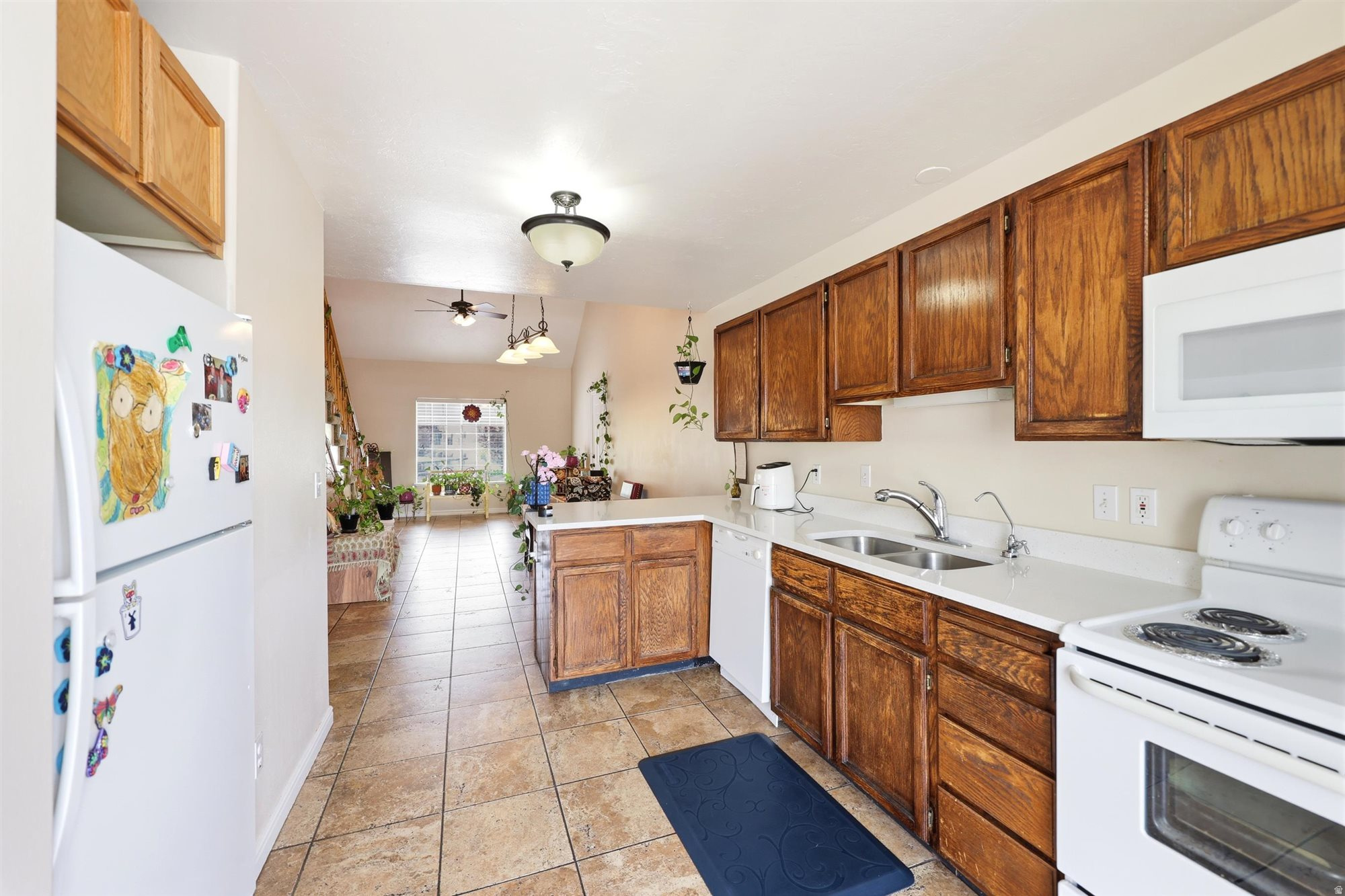 ABBY CONDO - Residential