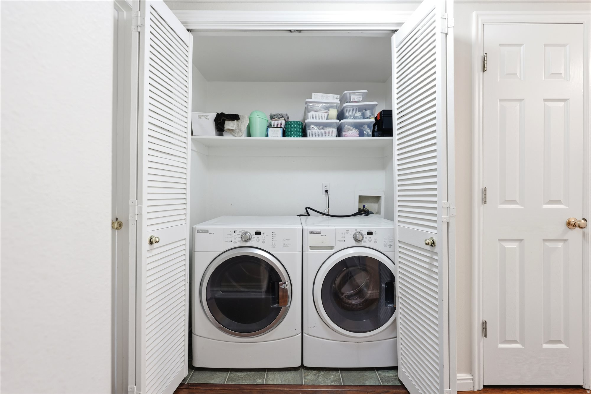 ABBY CONDO - Residential