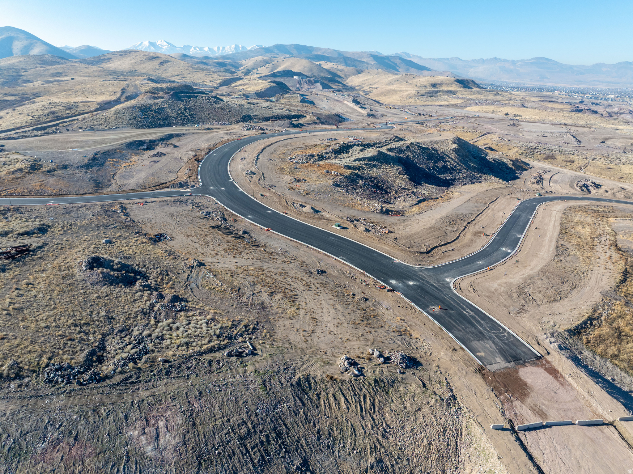 SOUTH HILLS - Land