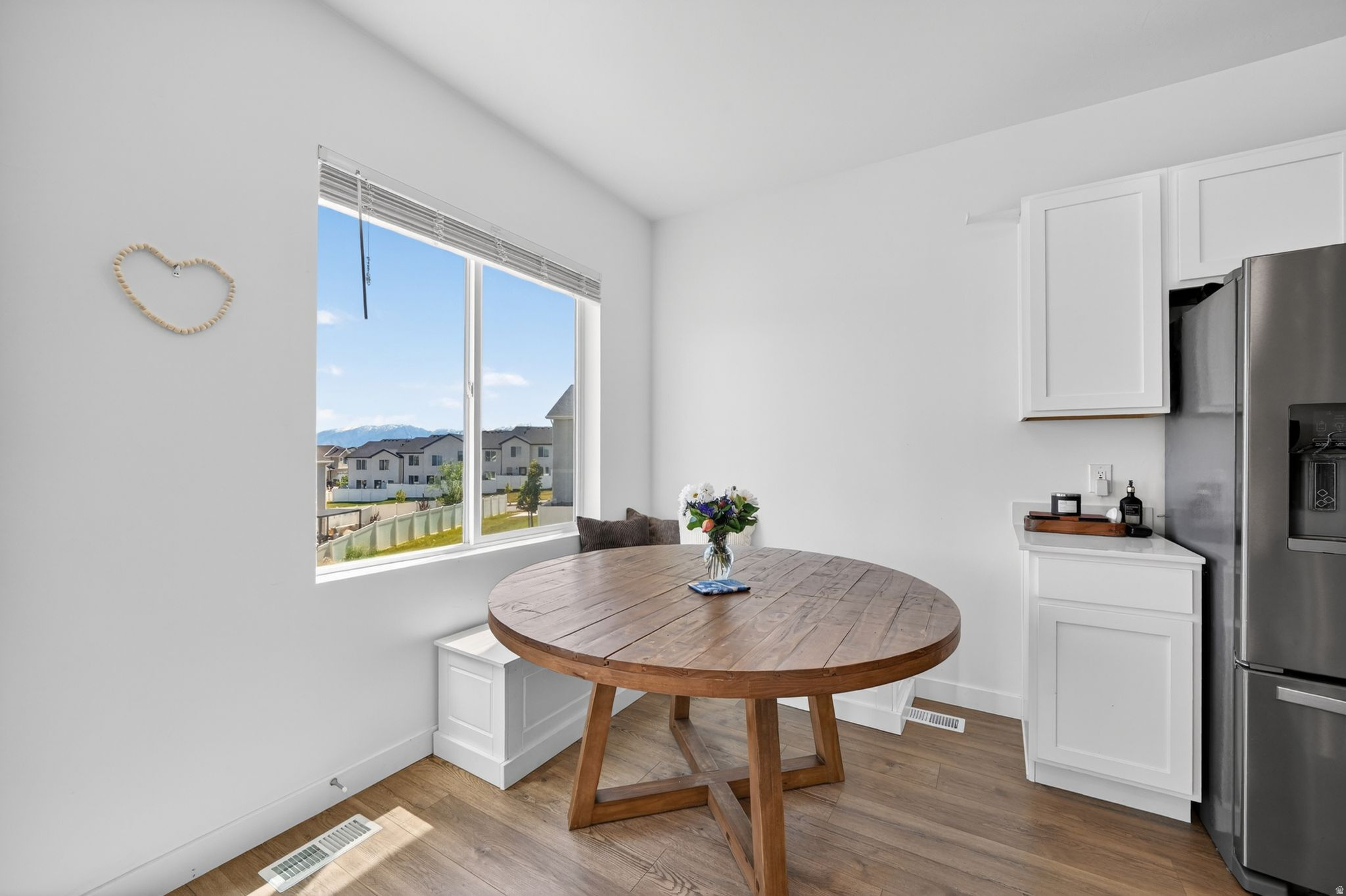 GATEWAY TO LITTLE VALLEY - Residential