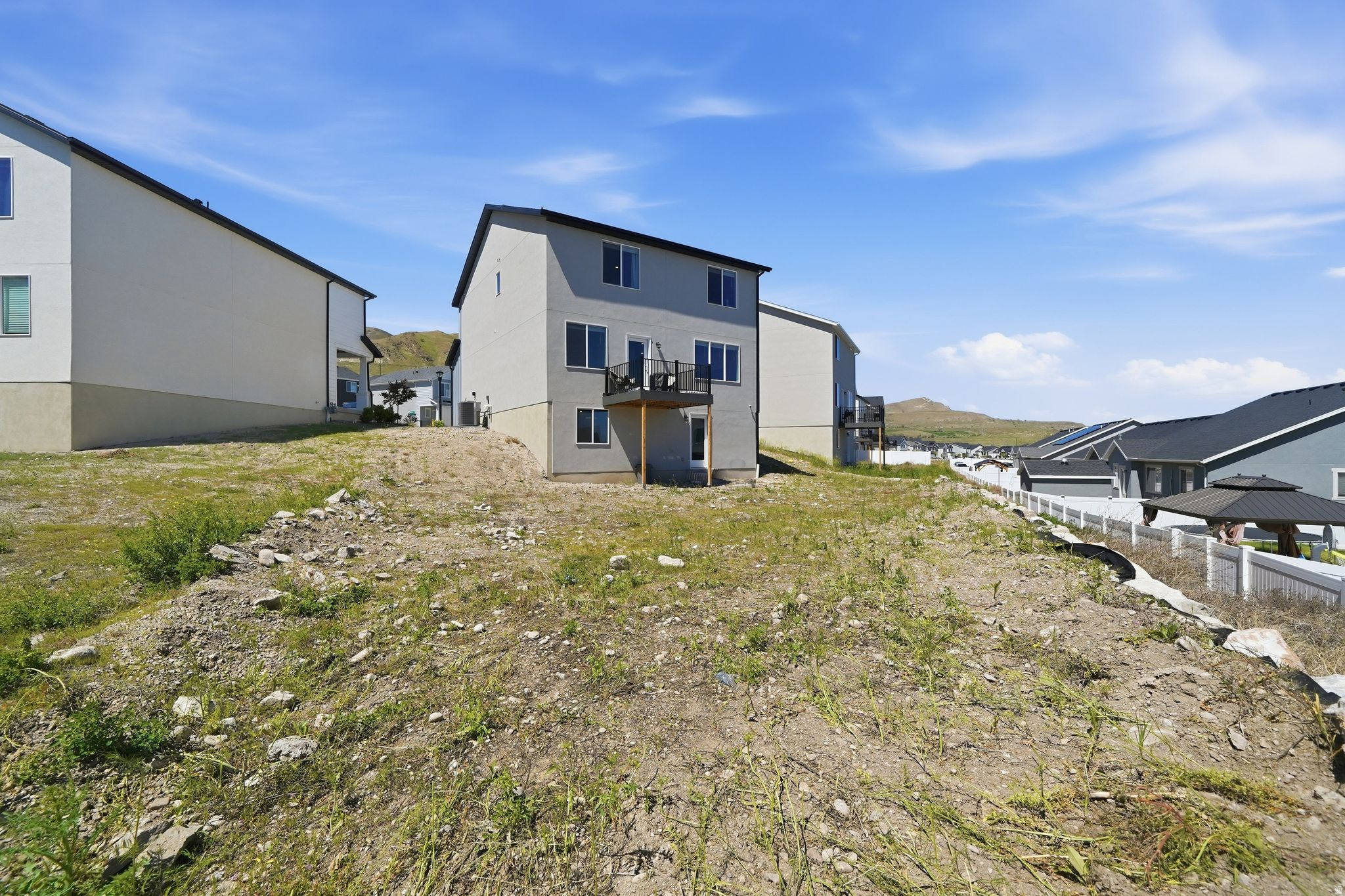 GATEWAY TO LITTLE VALLEY - Residential