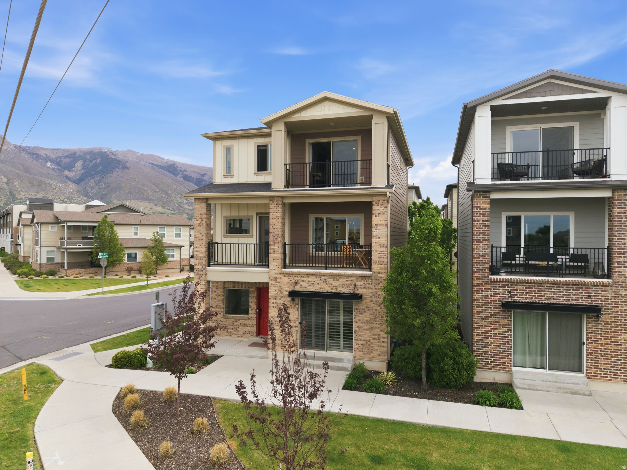 THE AVENUES AT STATION PARK - Residential