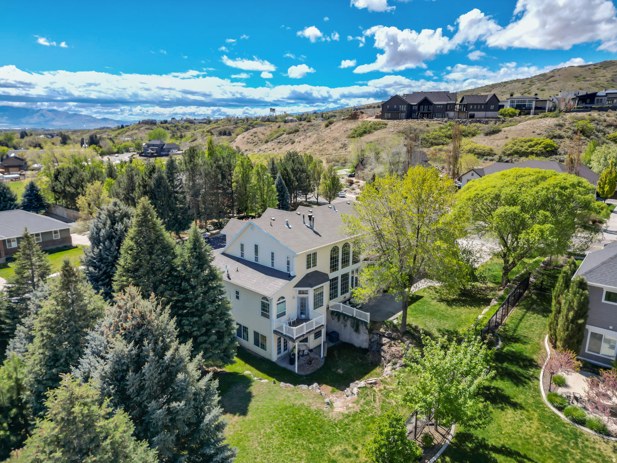 EAST VIEW - Residential