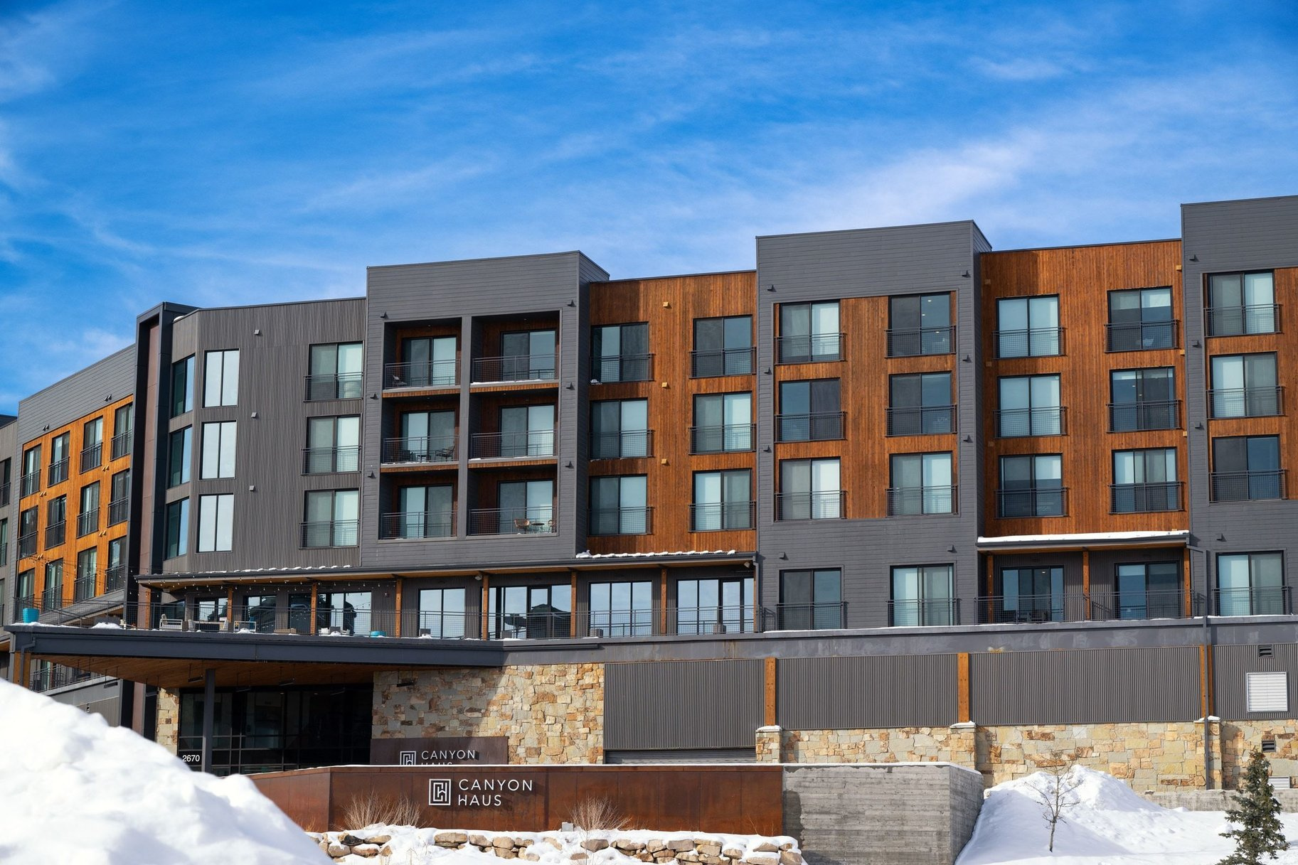 CANYON HAUS/YOTELPAD - Residential