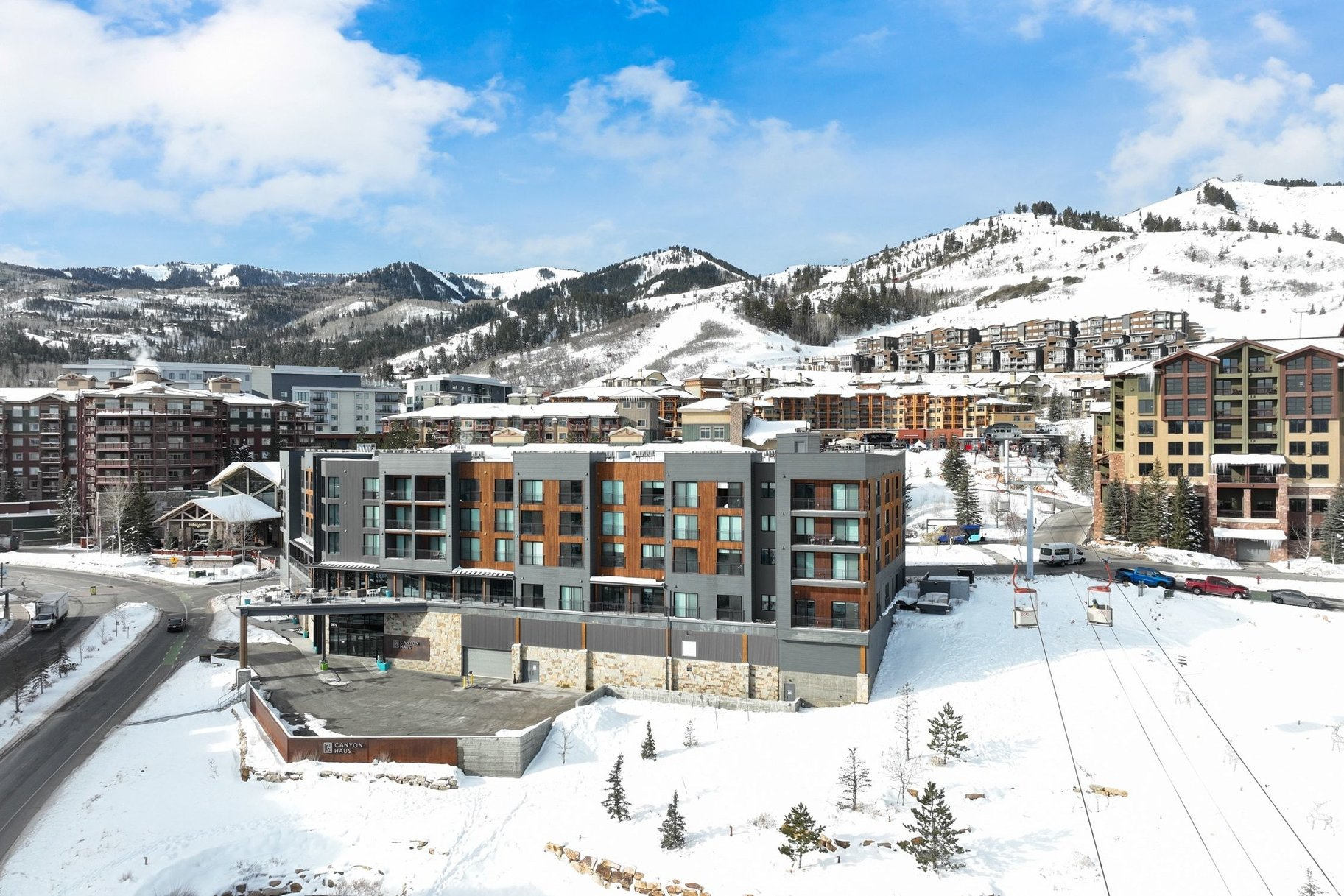 CANYON HAUS/YOTELPAD - Residential