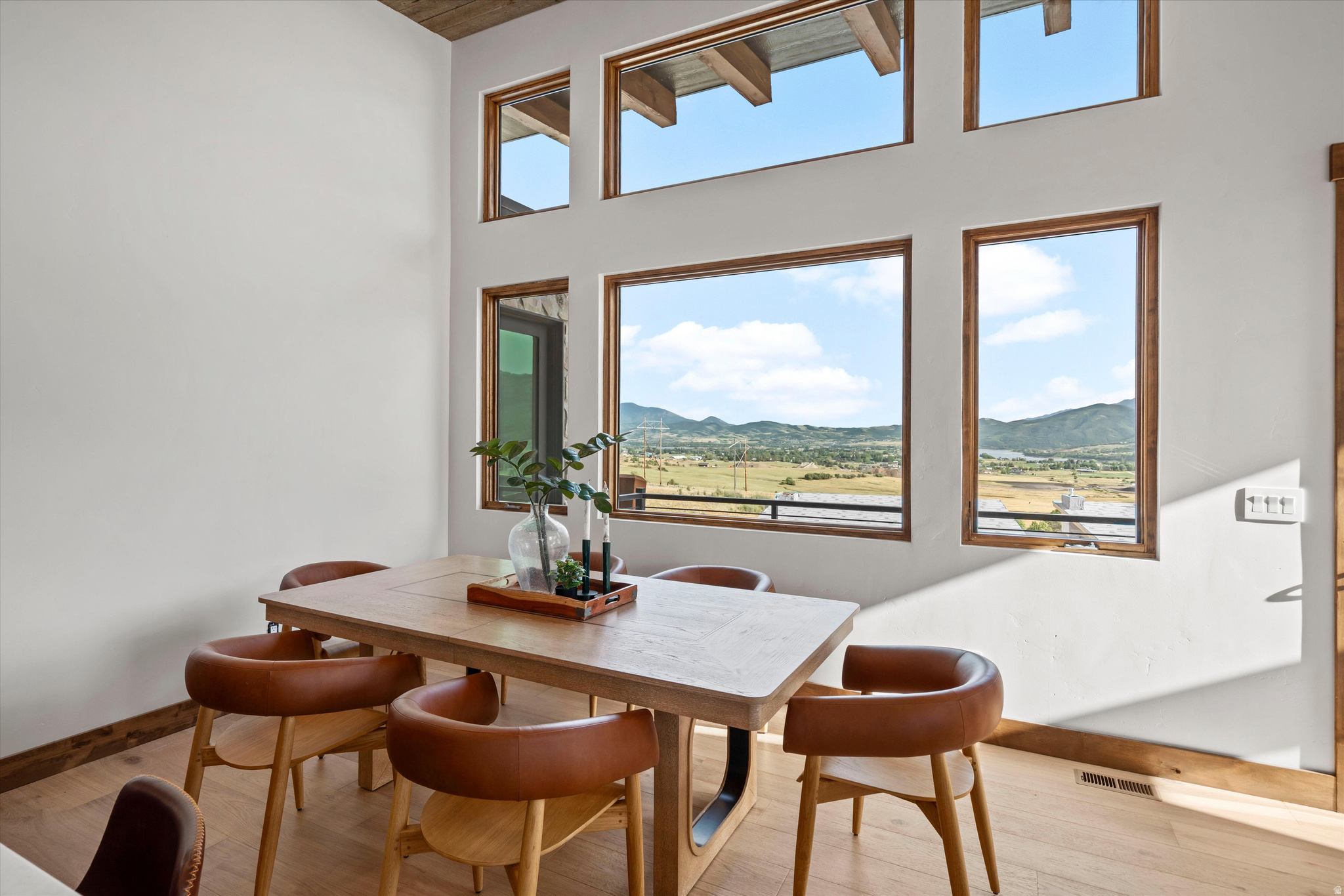 THE RIDGE TOWNHOMES - Residential