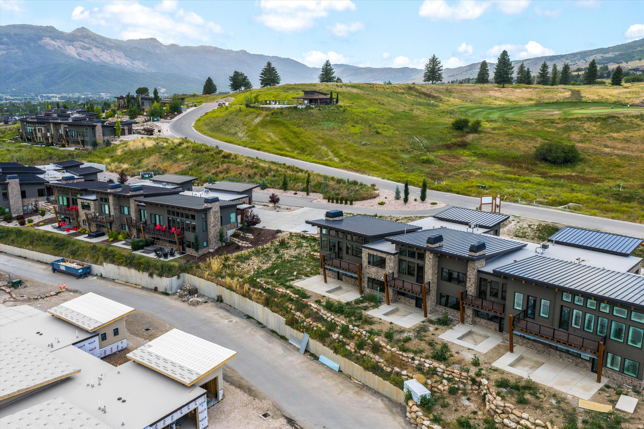 THE RIDGE TOWNHOMES - Residential