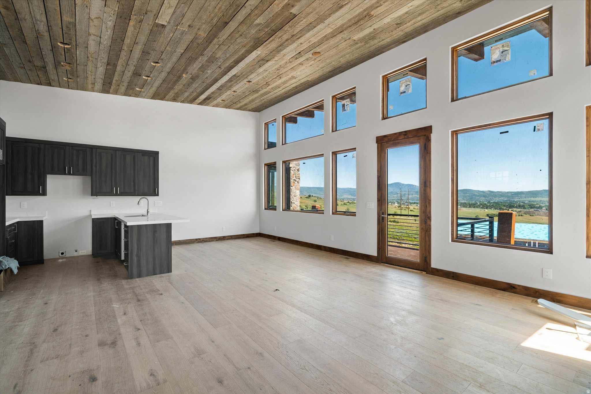 THE RIDGE TOWNHOMES - Residential