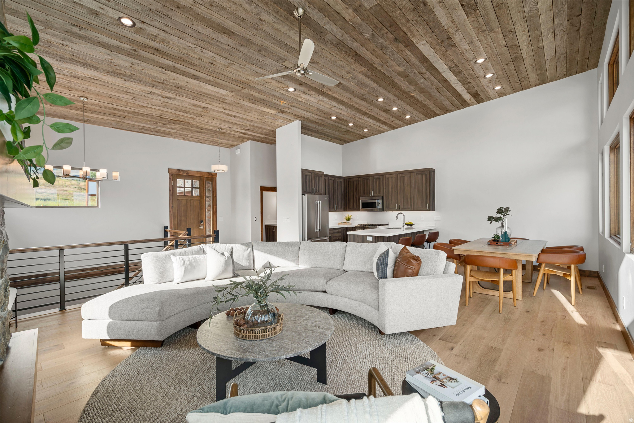 THE RIDGE TOWNHOMES - Residential