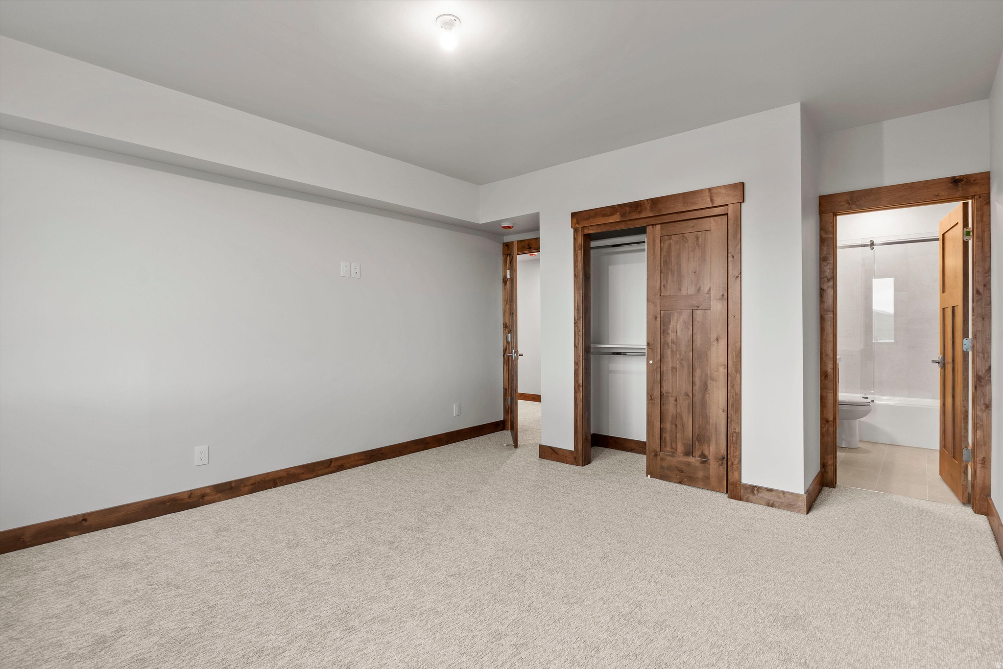 THE RIDGE TOWNHOMES - Residential
