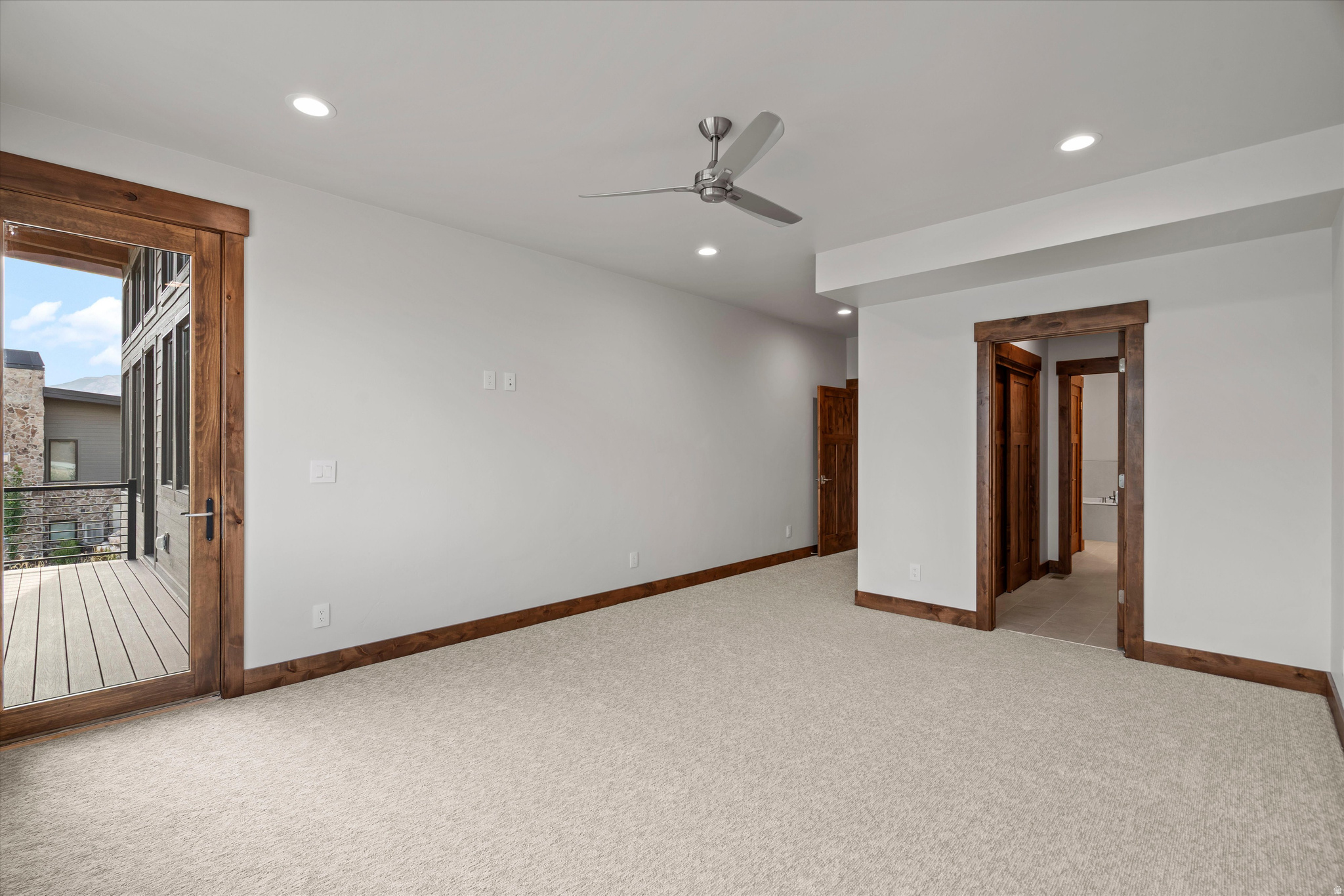 THE RIDGE TOWNHOMES - Residential