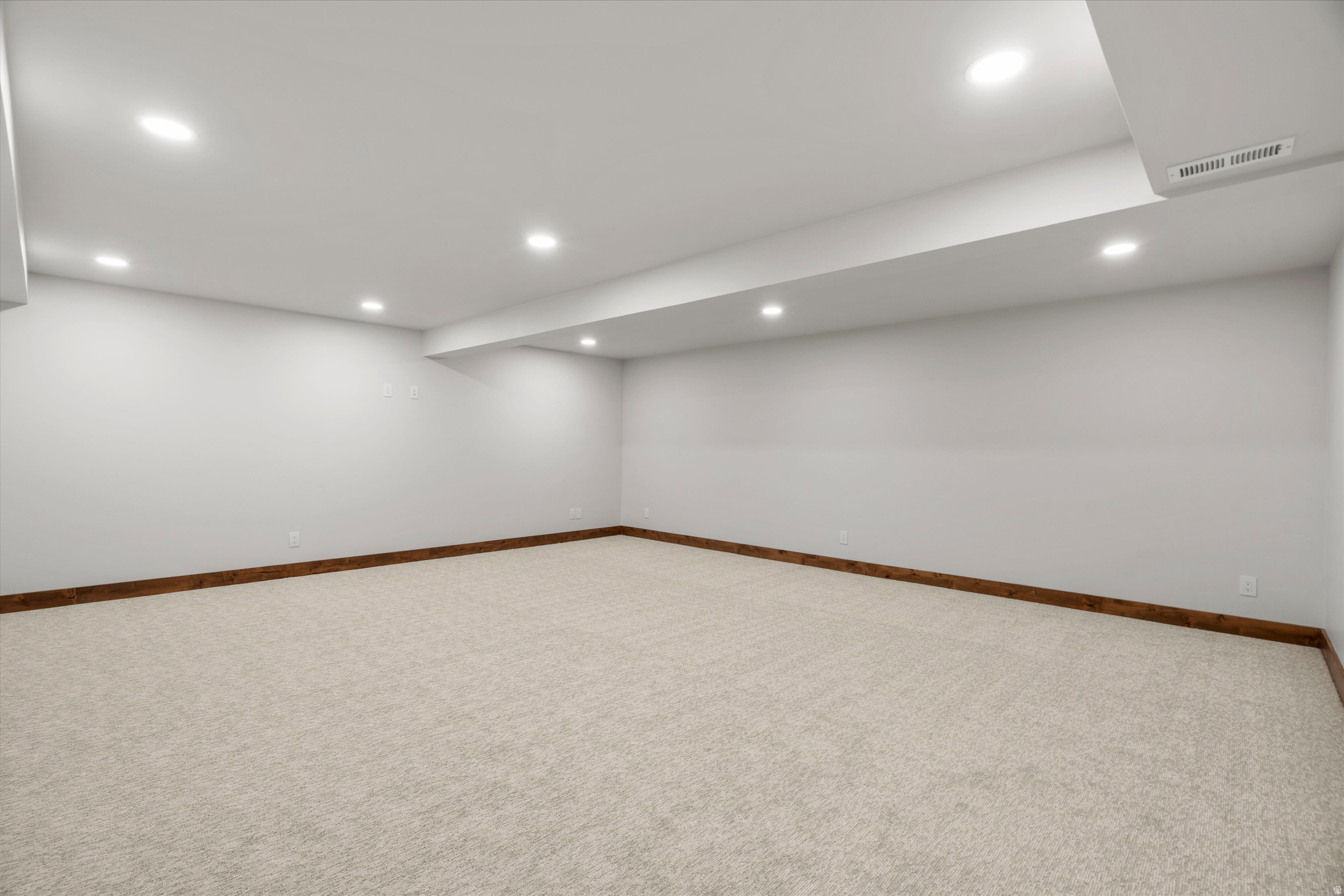 THE RIDGE TOWNHOMES - Residential