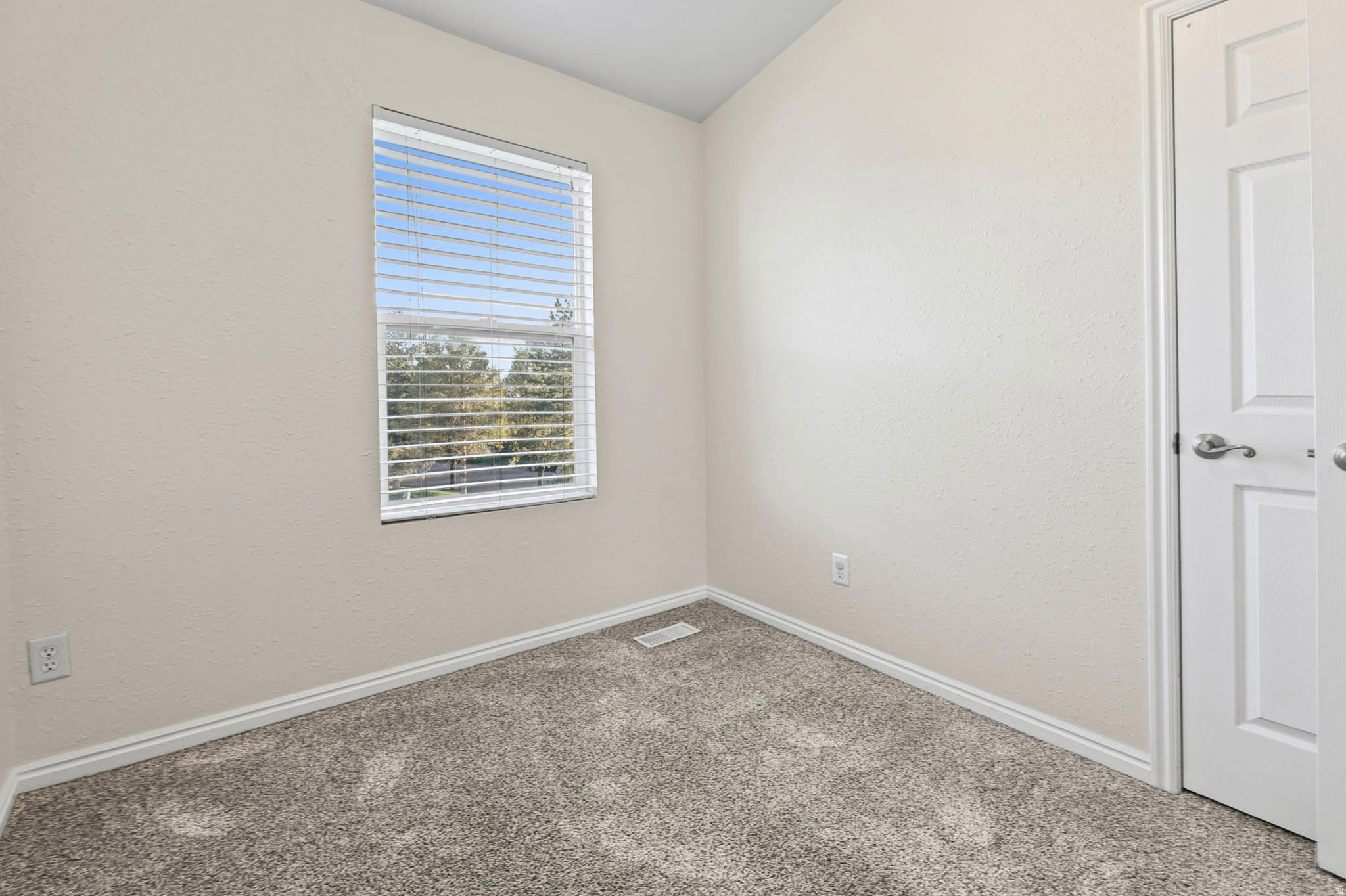 NEWCASTLE GREENE TOWNHOMES PUD - Residential