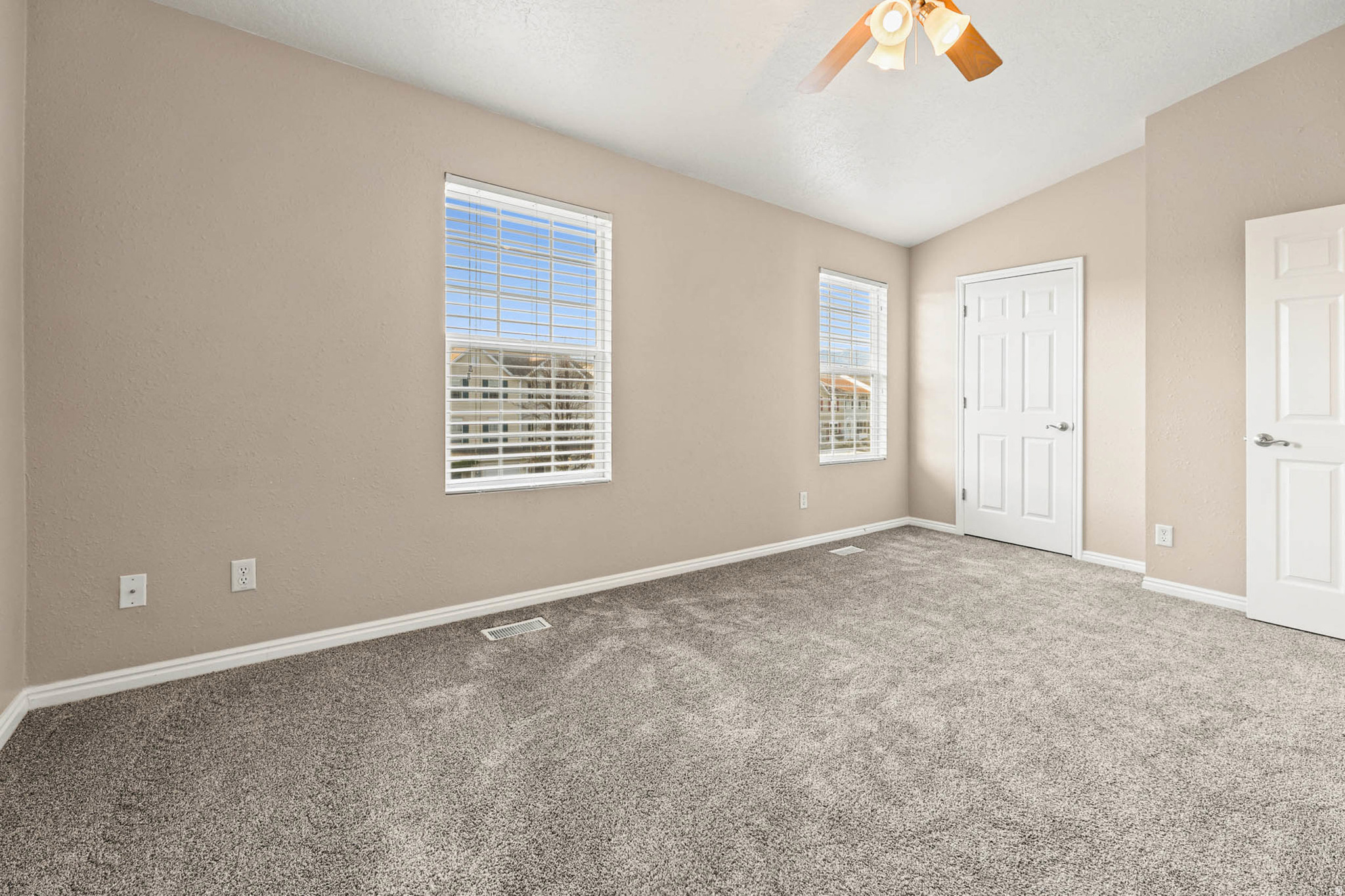 NEWCASTLE GREENE TOWNHOMES PUD - Residential
