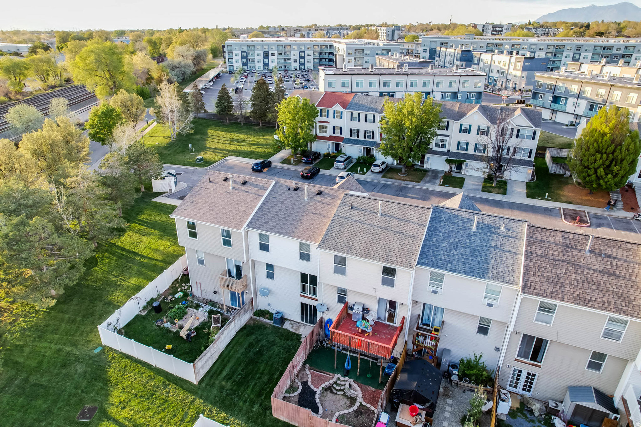 NEWCASTLE GREENE TOWNHOMES PUD - Residential