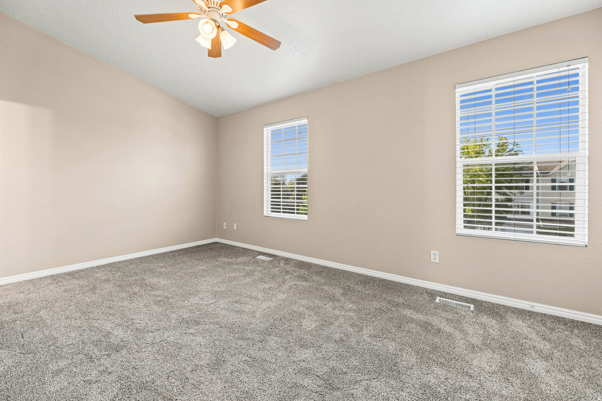 NEWCASTLE GREENE TOWNHOMES PUD - Residential