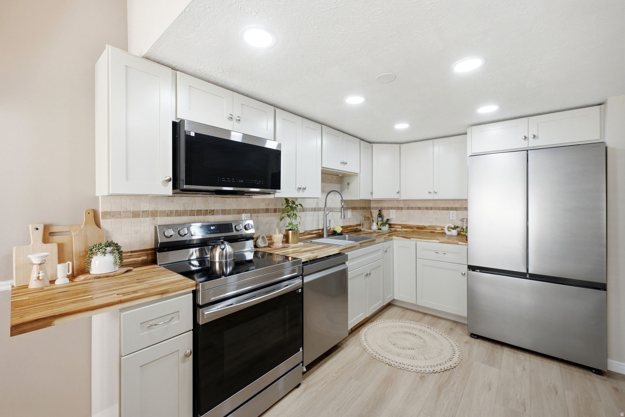 ORCHARD CORNERS - Residential