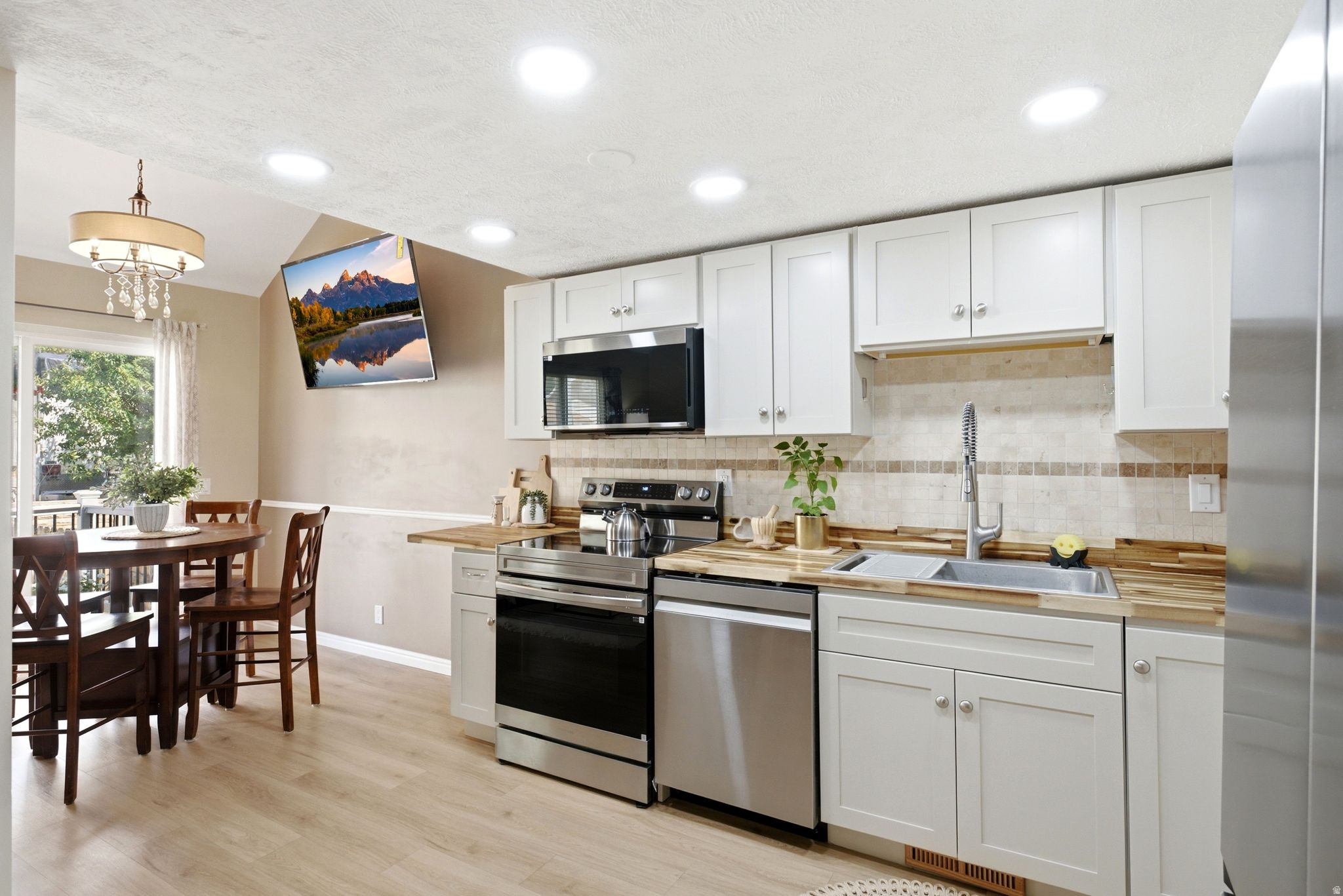 ORCHARD CORNERS - Residential