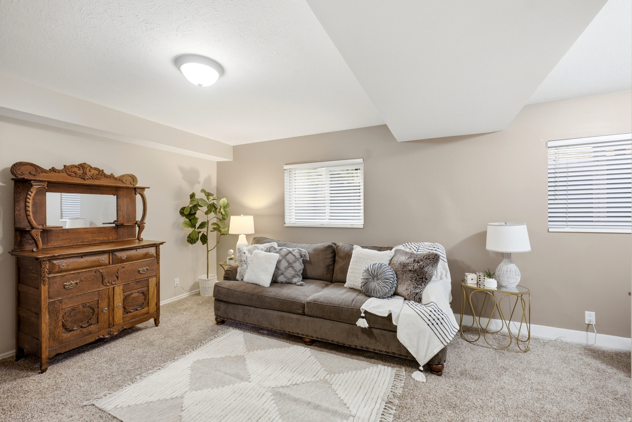 ORCHARD CORNERS - Residential