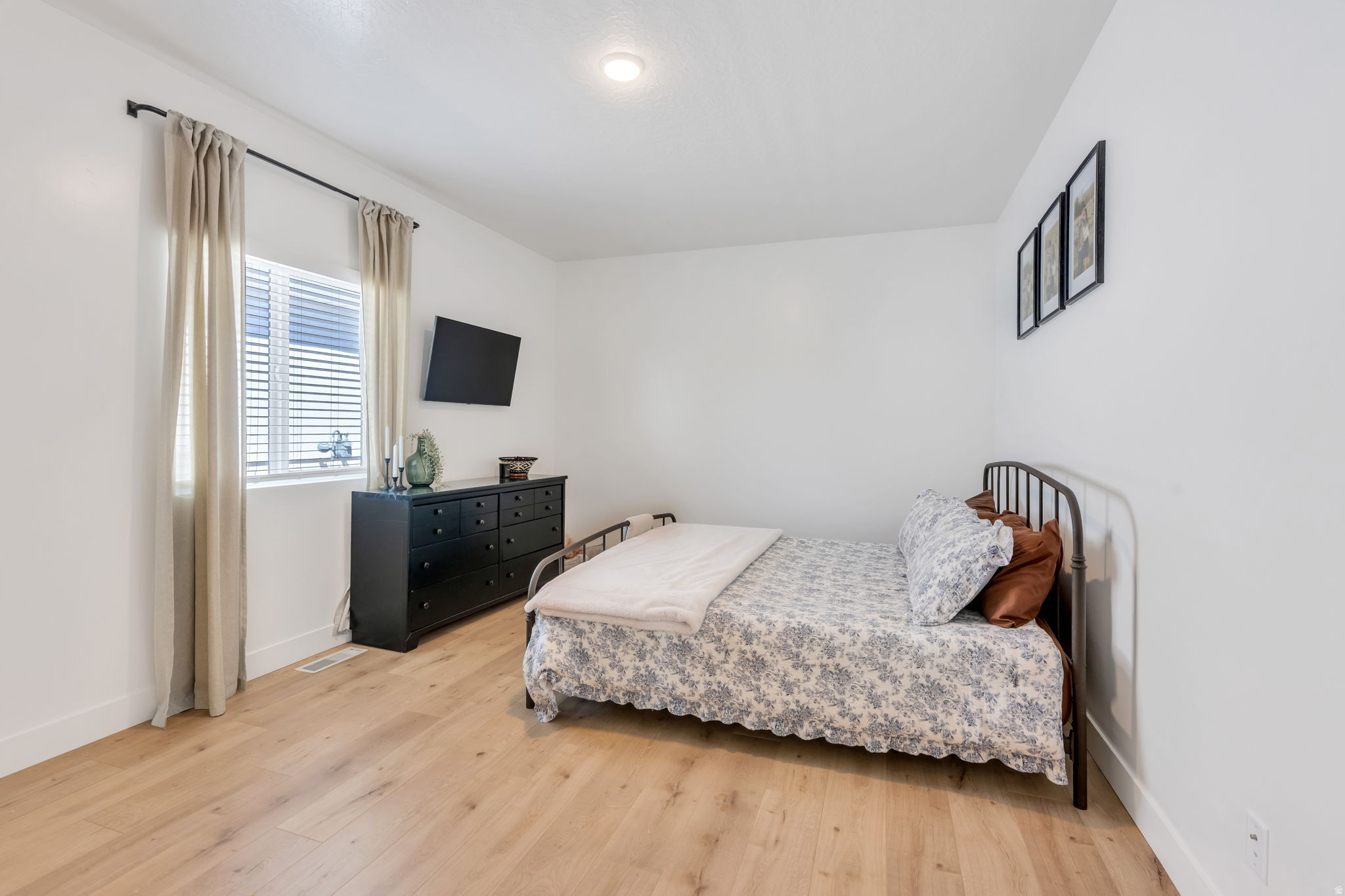 RIDGE - Residential