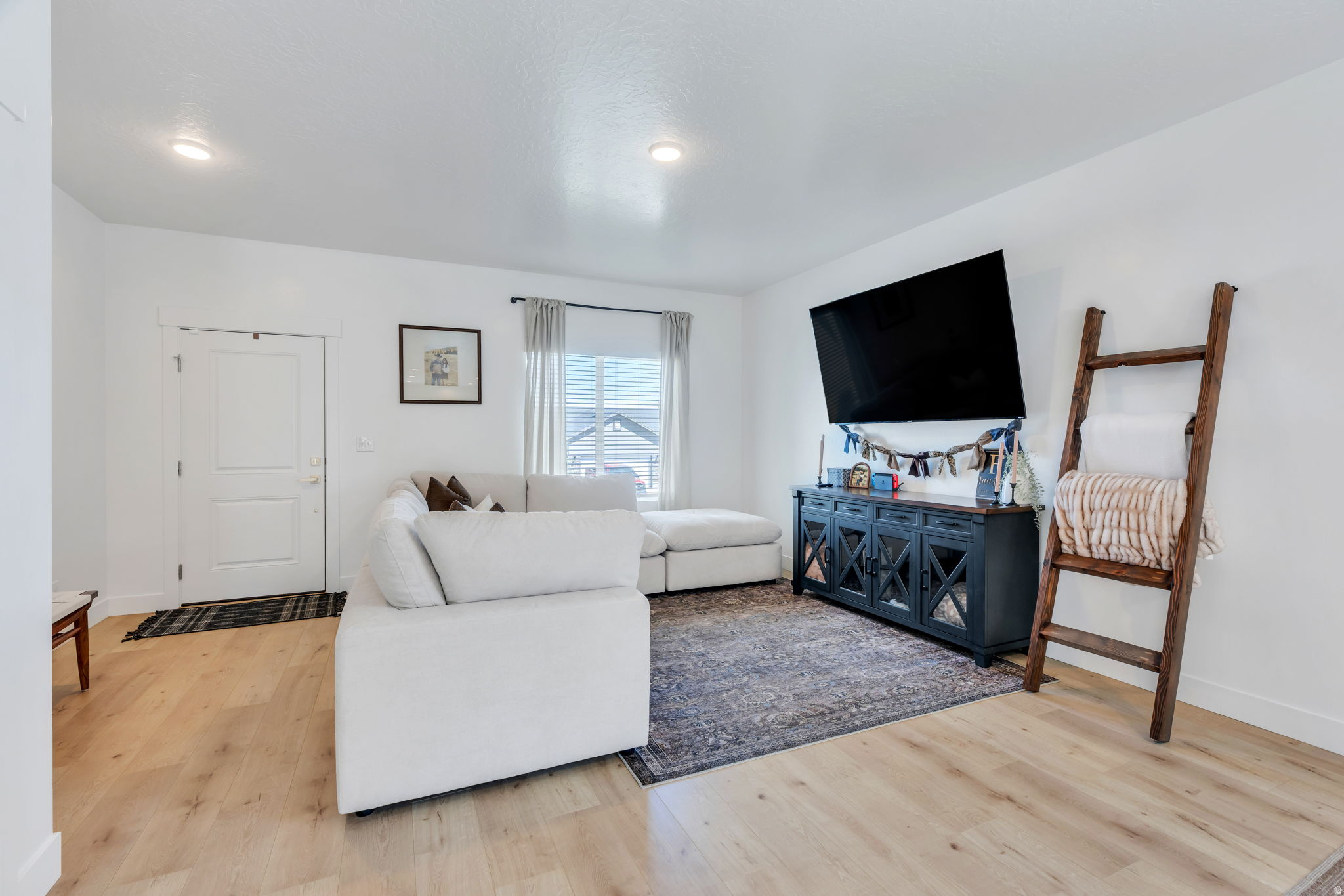 RIDGE - Residential