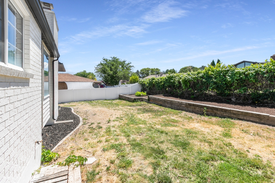 PONDEROSA HILL - Residential
