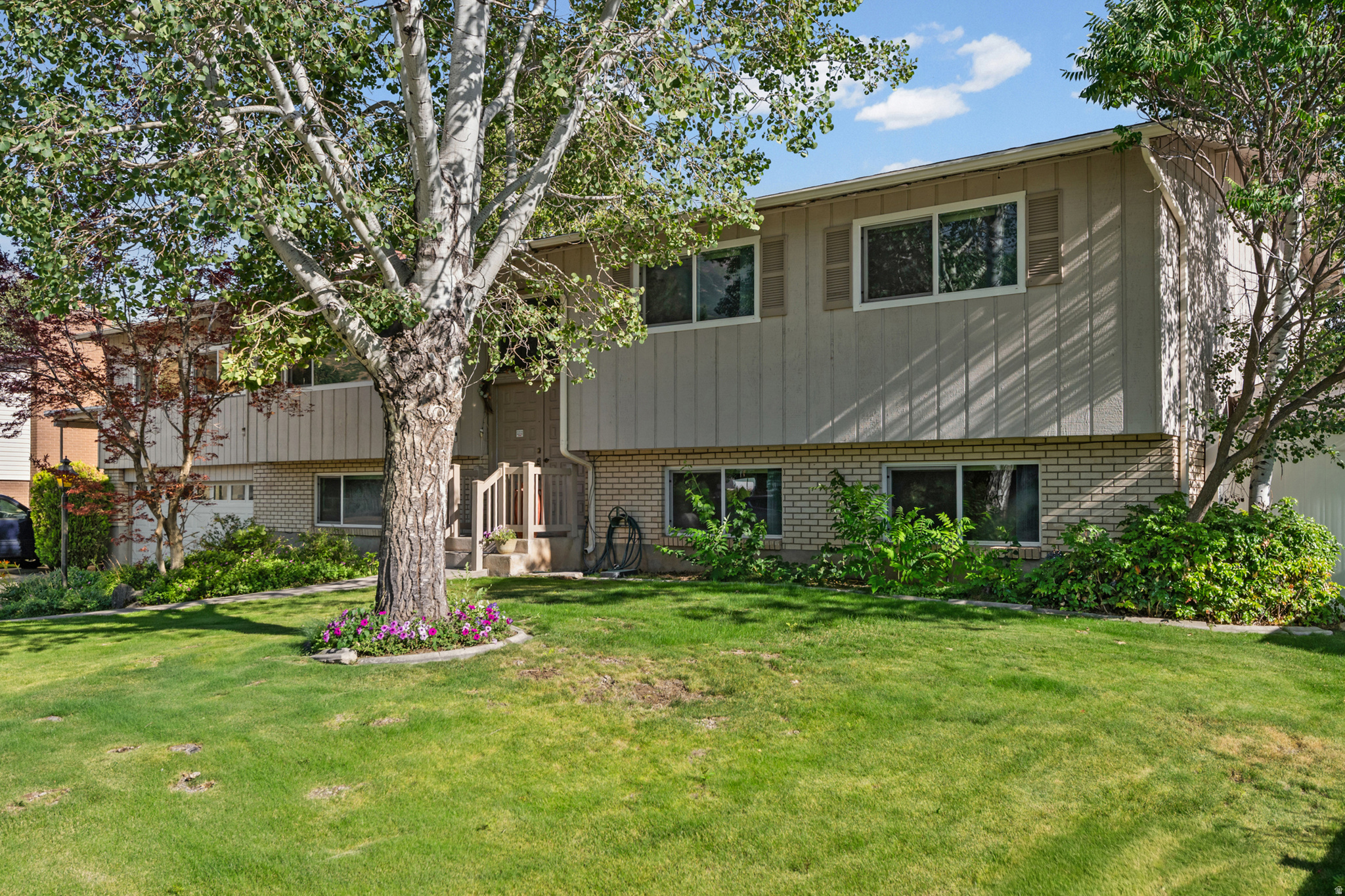 MOUNTAIN GREEN - Residential