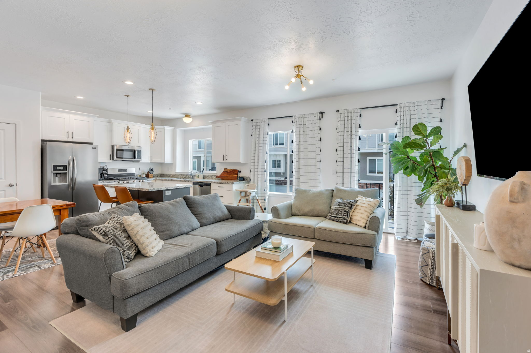 PARKSIDE - Residential