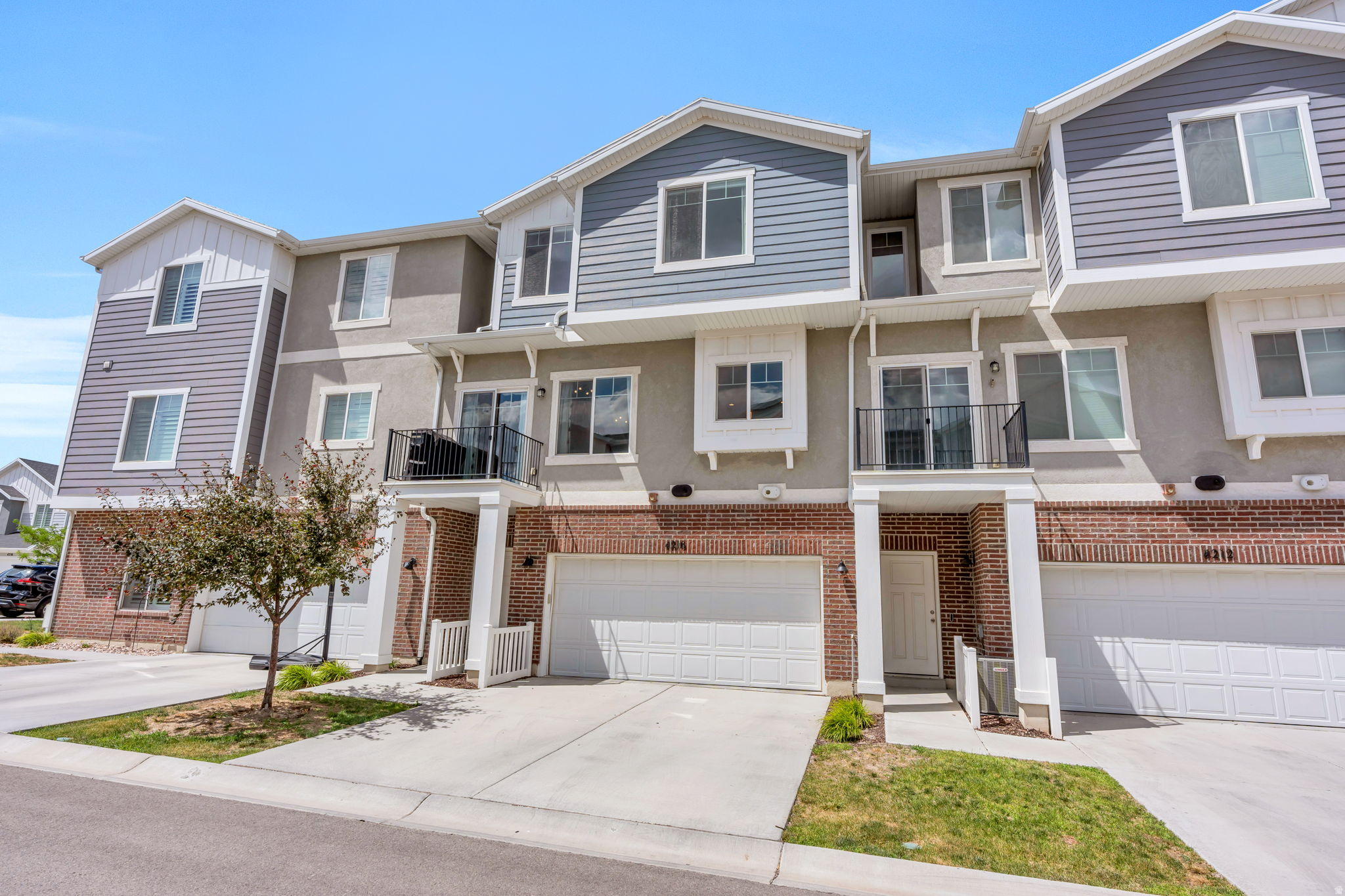 PARKSIDE - Residential