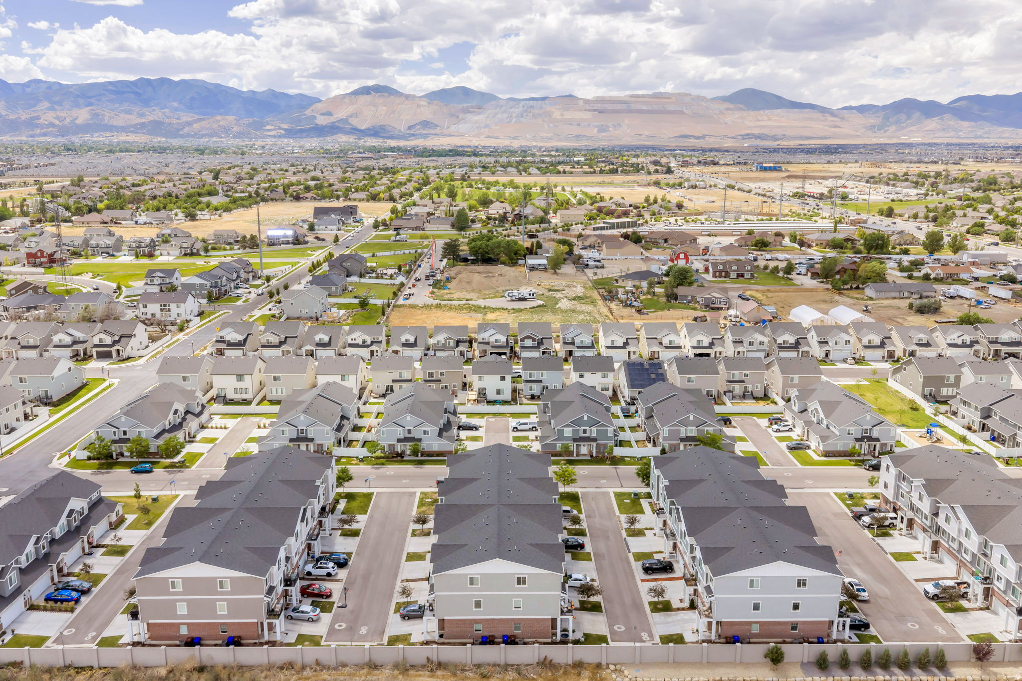 PARKSIDE - Residential