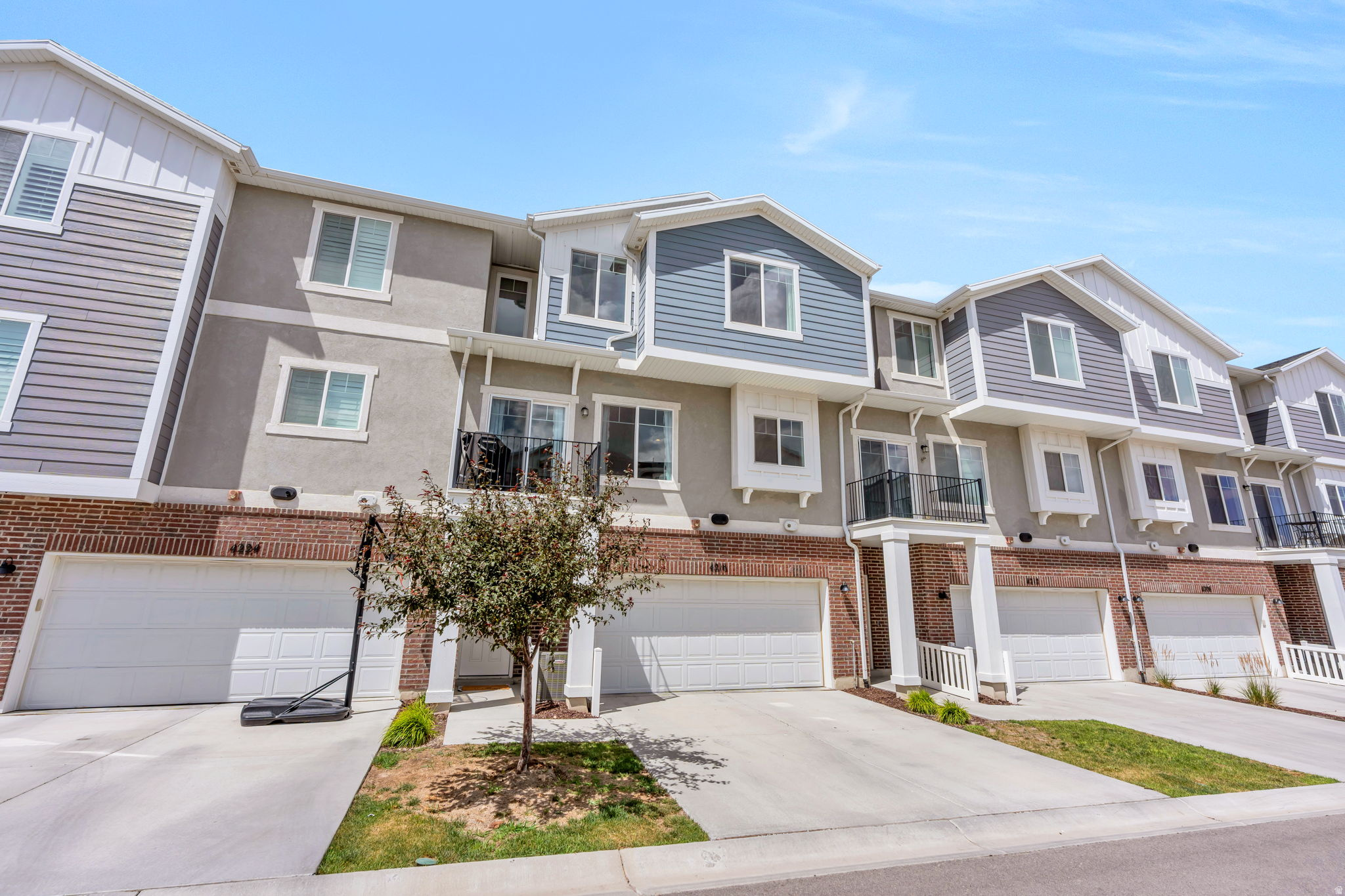 PARKSIDE - Residential