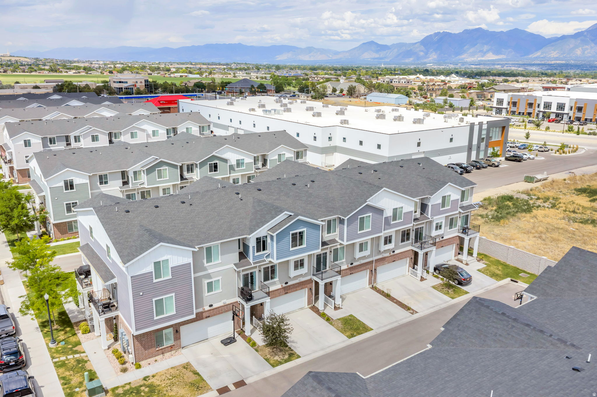 PARKSIDE - Residential