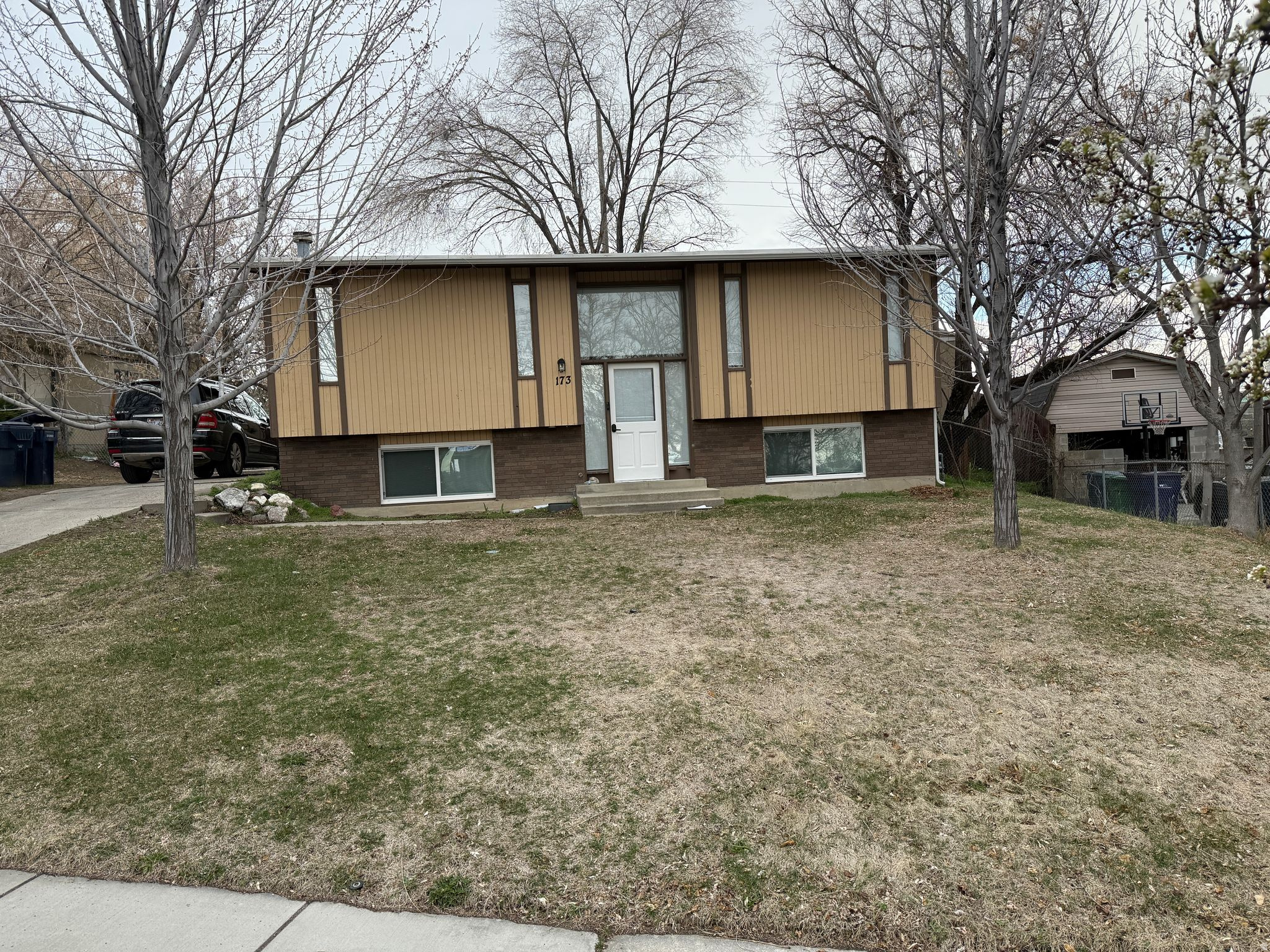 WALLACE HEIGHT - Residential
