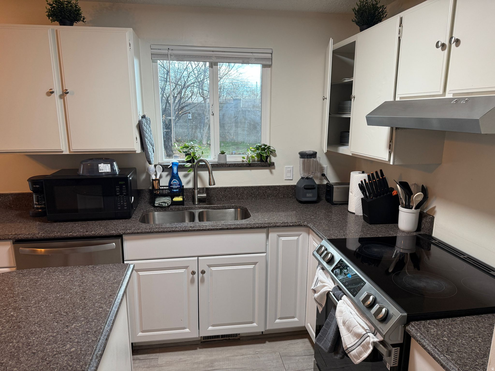 WALLACE HEIGHT - Residential