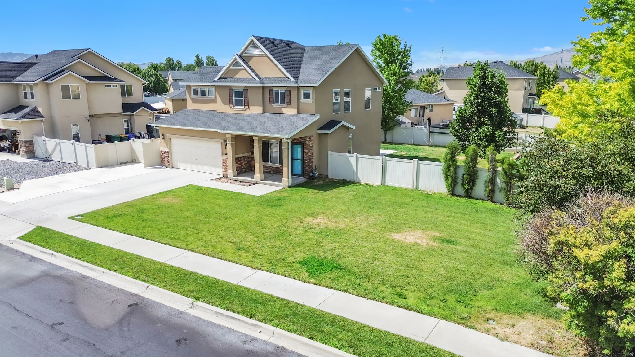 RIDGE - Residential