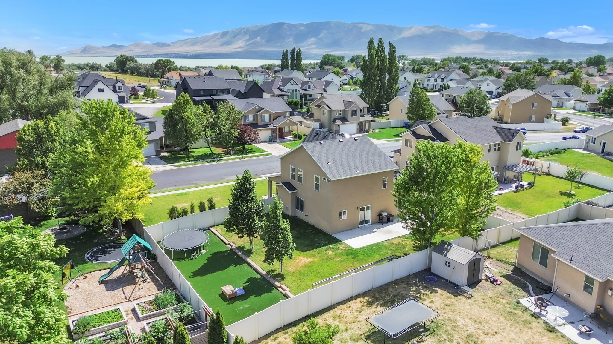 RIDGE - Residential