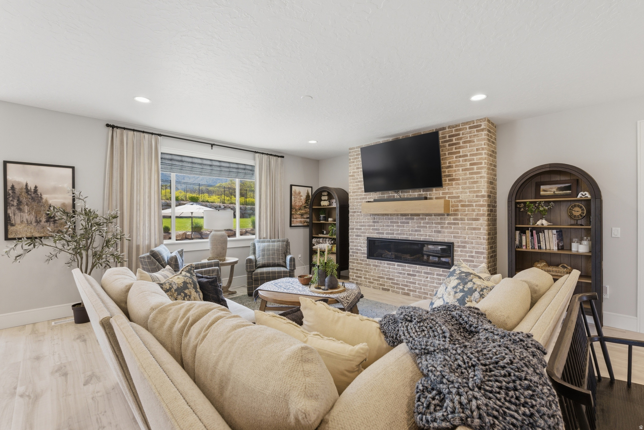 RIDGE VIEW ESTATES - Residential