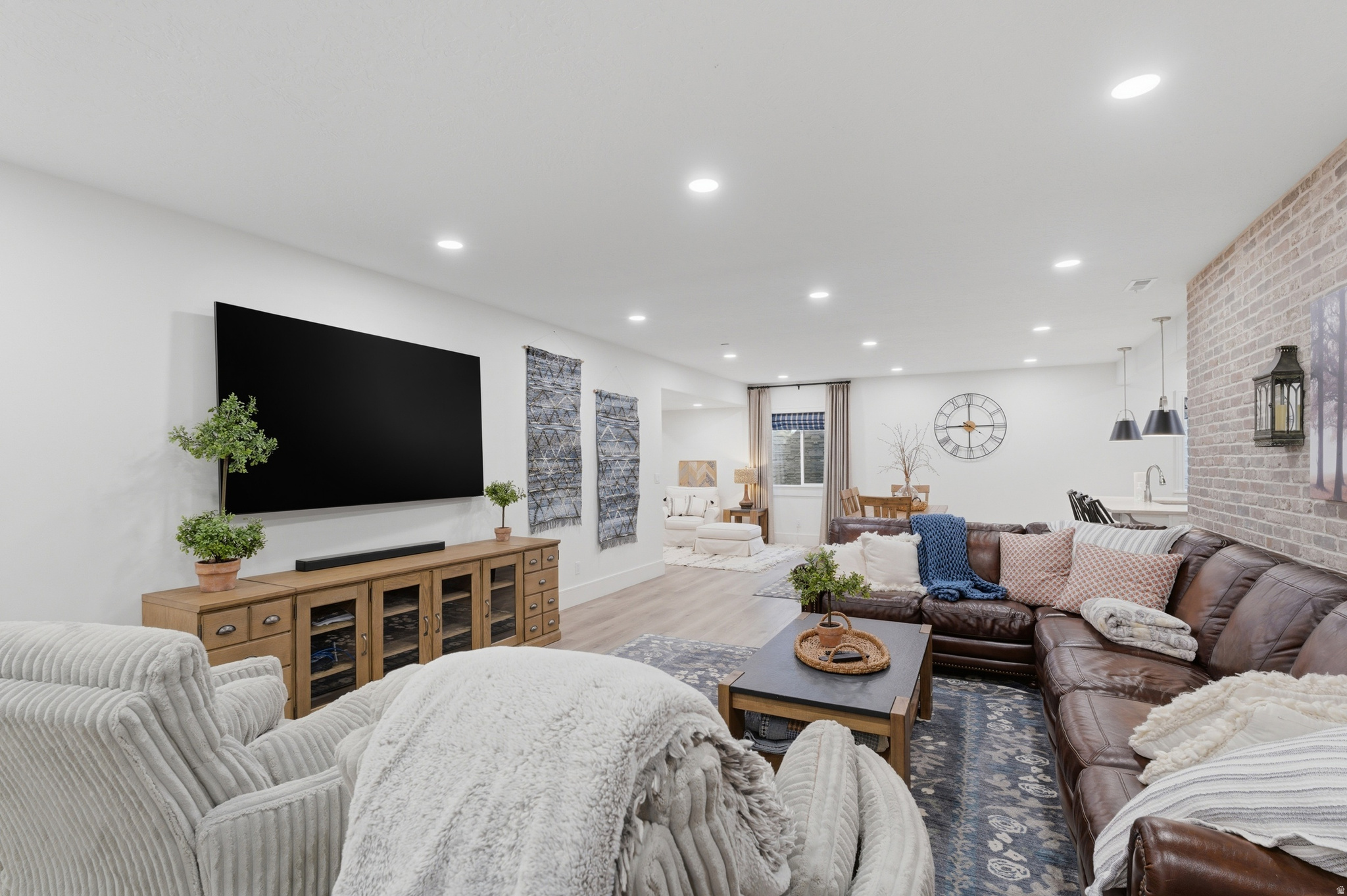 RIDGE VIEW ESTATES - Residential