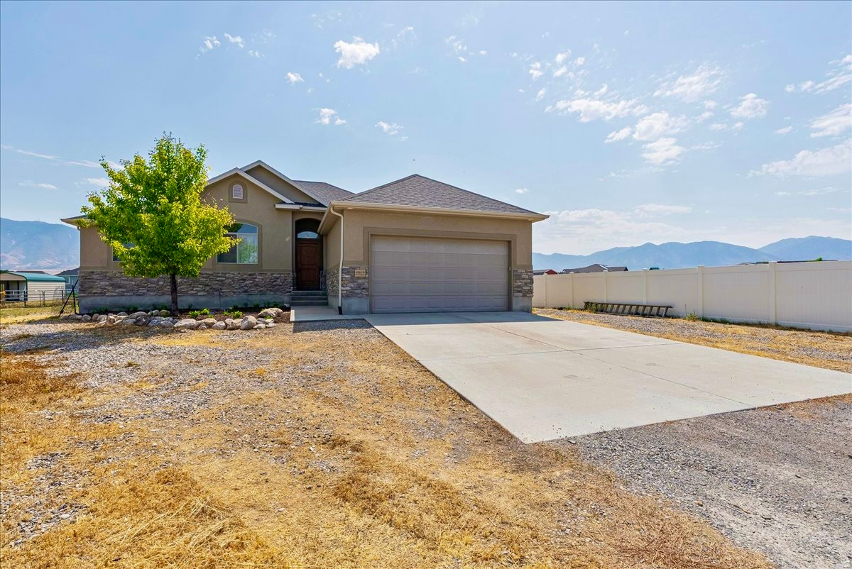 SPIRAL SPRINGS - Residential