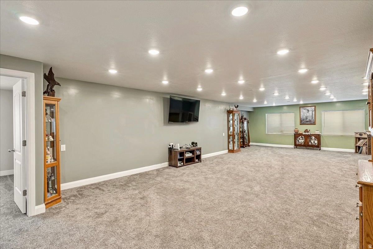 SPIRAL SPRINGS - Residential