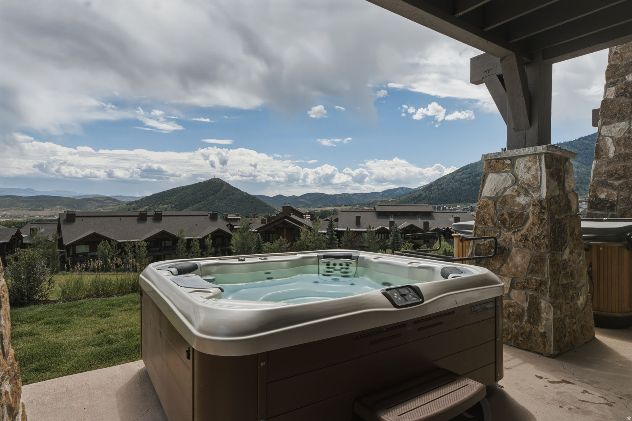 FAIRWAY SPRINGS - Residential