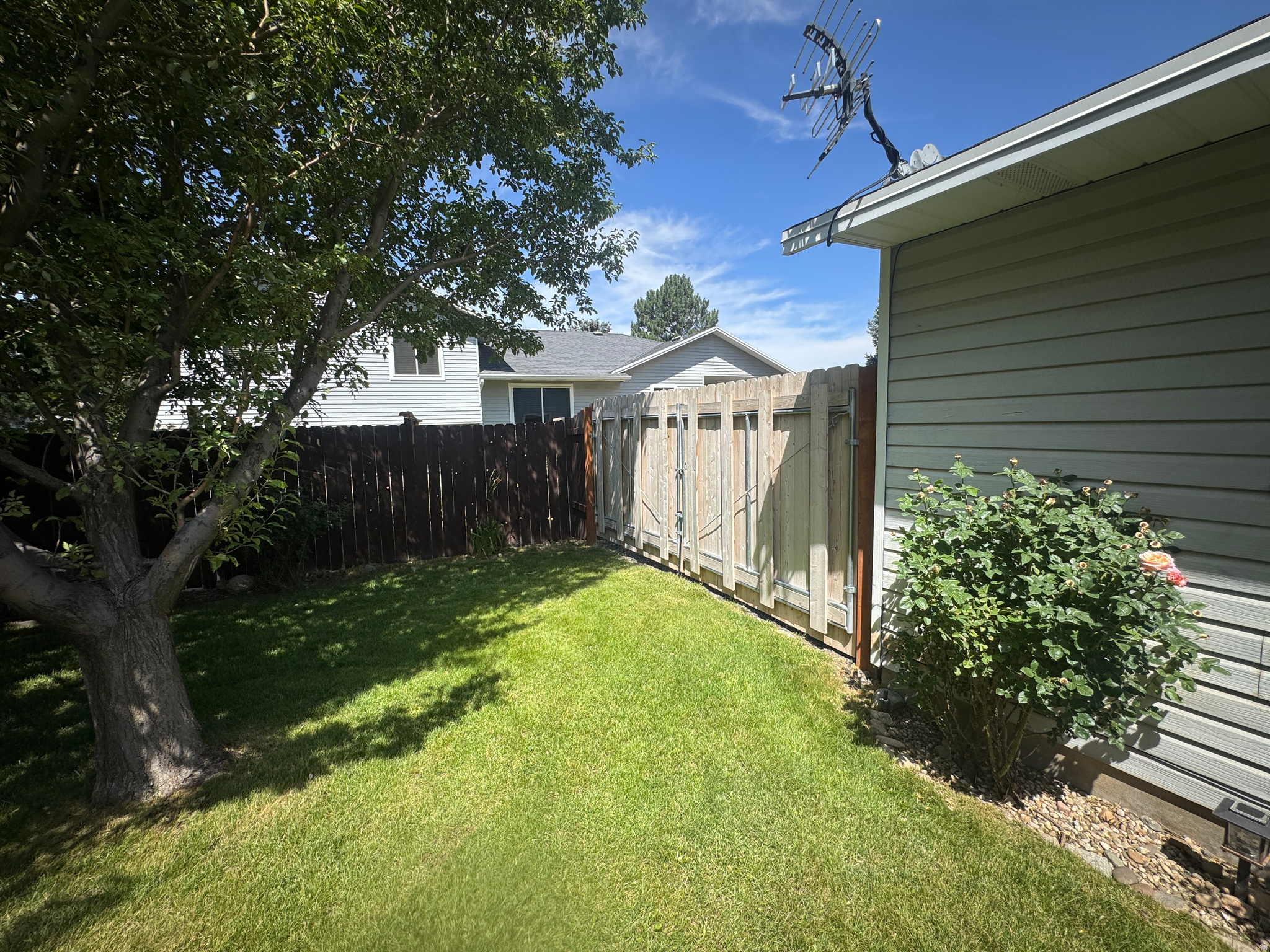 PEACHWOOD ESTATES - Residential