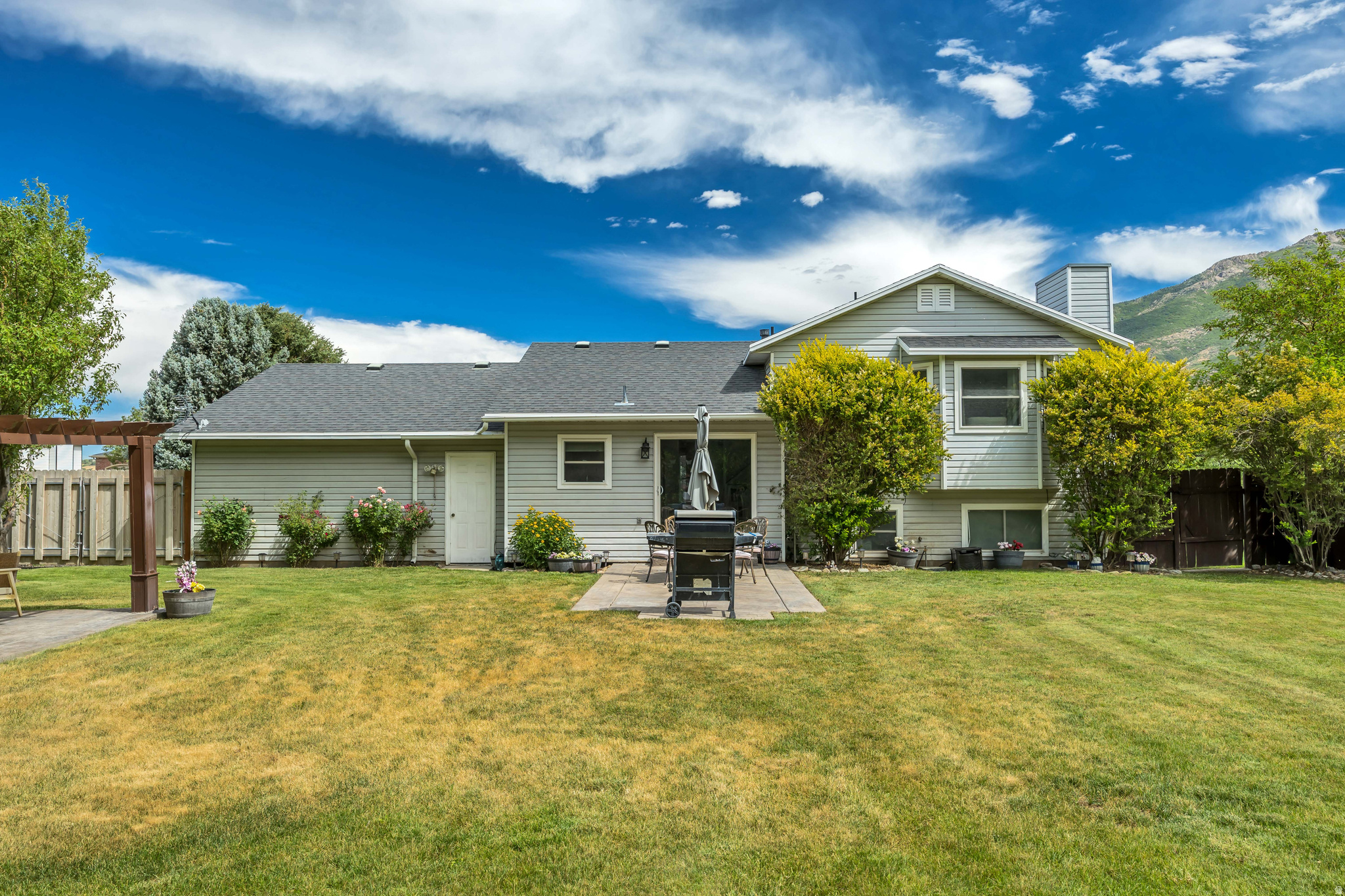 PEACHWOOD ESTATES - Residential