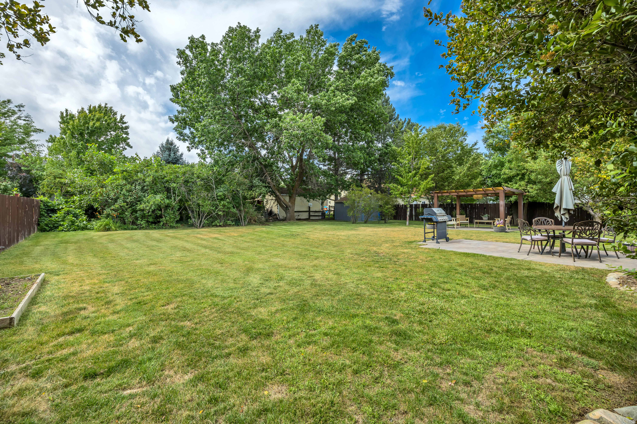 PEACHWOOD ESTATES - Residential